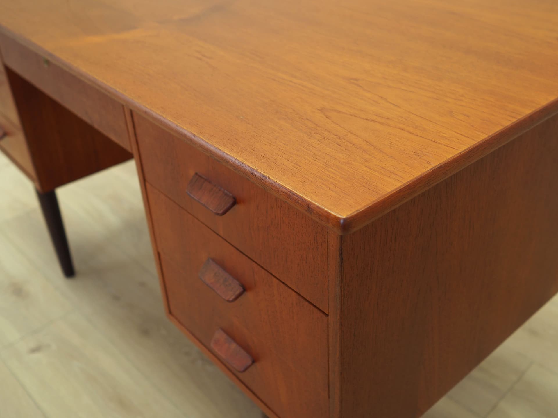 Desk, orange teak, Denmark, 1970s. - 64751