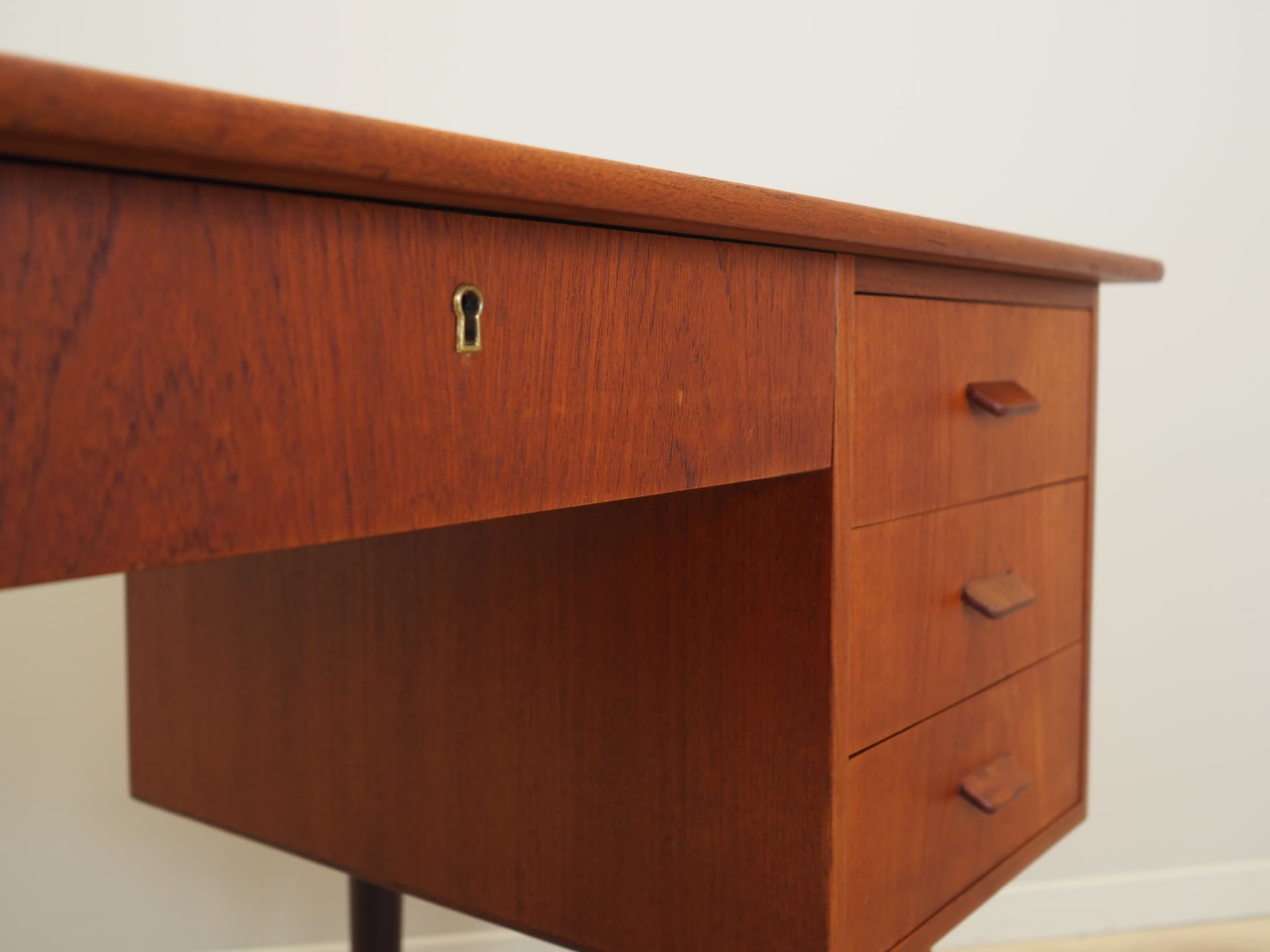 Desk, orange teak, Denmark, 1970s. - 64749