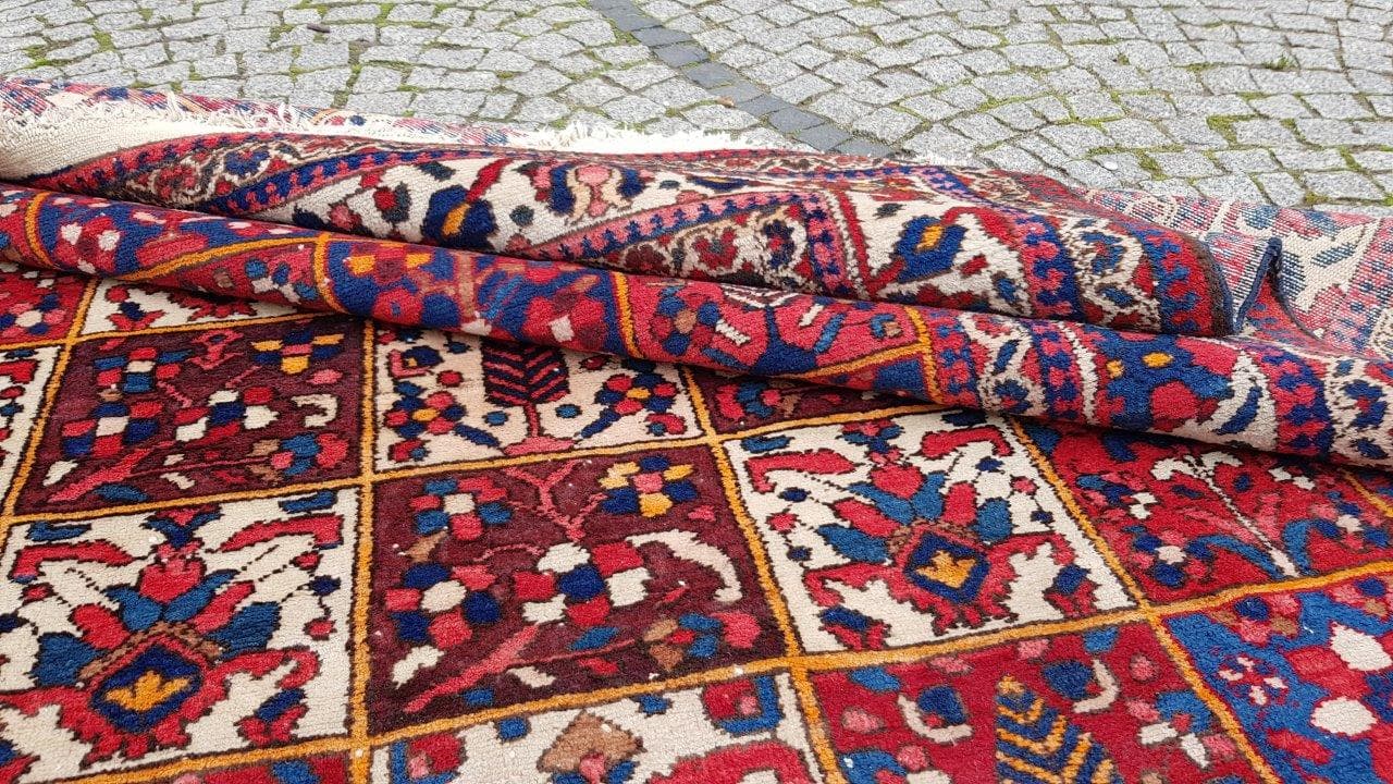 Dywan Bakhtiari 300x210 cm, czerwony niebieski biały żółty zielony, wełna bawełna, Iran, lata 70. - 402690