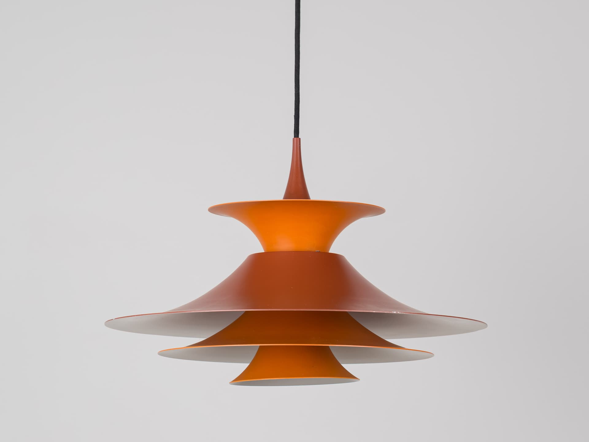 Lampa wisząca Radius, czerwony, aluminium, proj. E. Balslev, Fog & Mørup, Dania, lata 70. - 402707