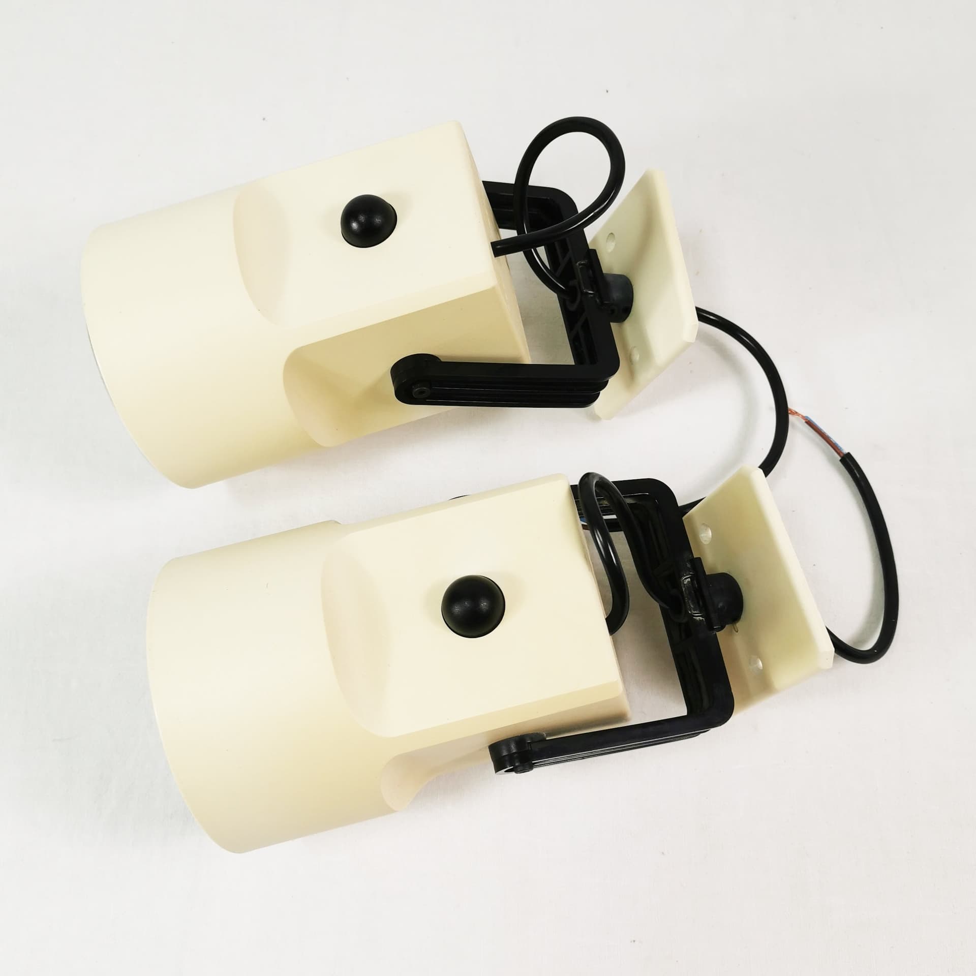Para lamp Lillebror Unispot, beżowy plastik, czarny plastik, aluminium srebrny, proj. B. Gantzel-Boysen, Louis Poulsen, Dania, lata 70. - 402809