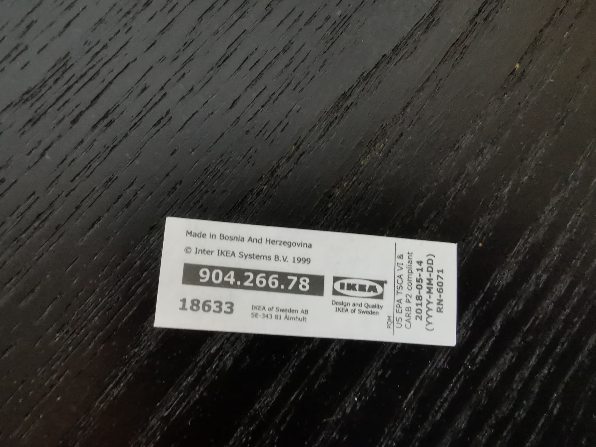 Stolik kawowy LÖVBACKEN, drewno brązowy, mosiądz złoty, proj. G. Lundgren, Ikea, lata 90. - 402842