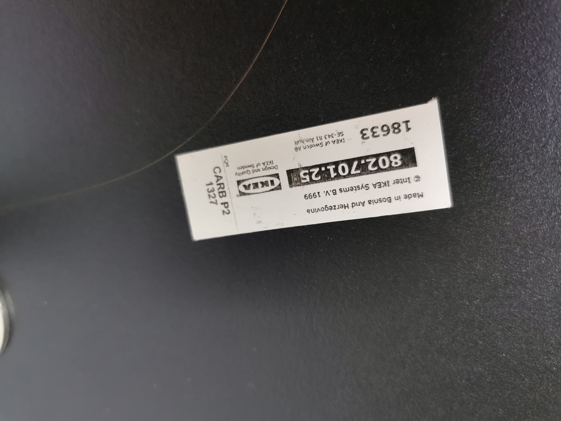 Stolik kawowy LÖVBACKEN, fornir brązowy, drewno czarne, mosiądz złoty, Ikea, lata 90. - 402856