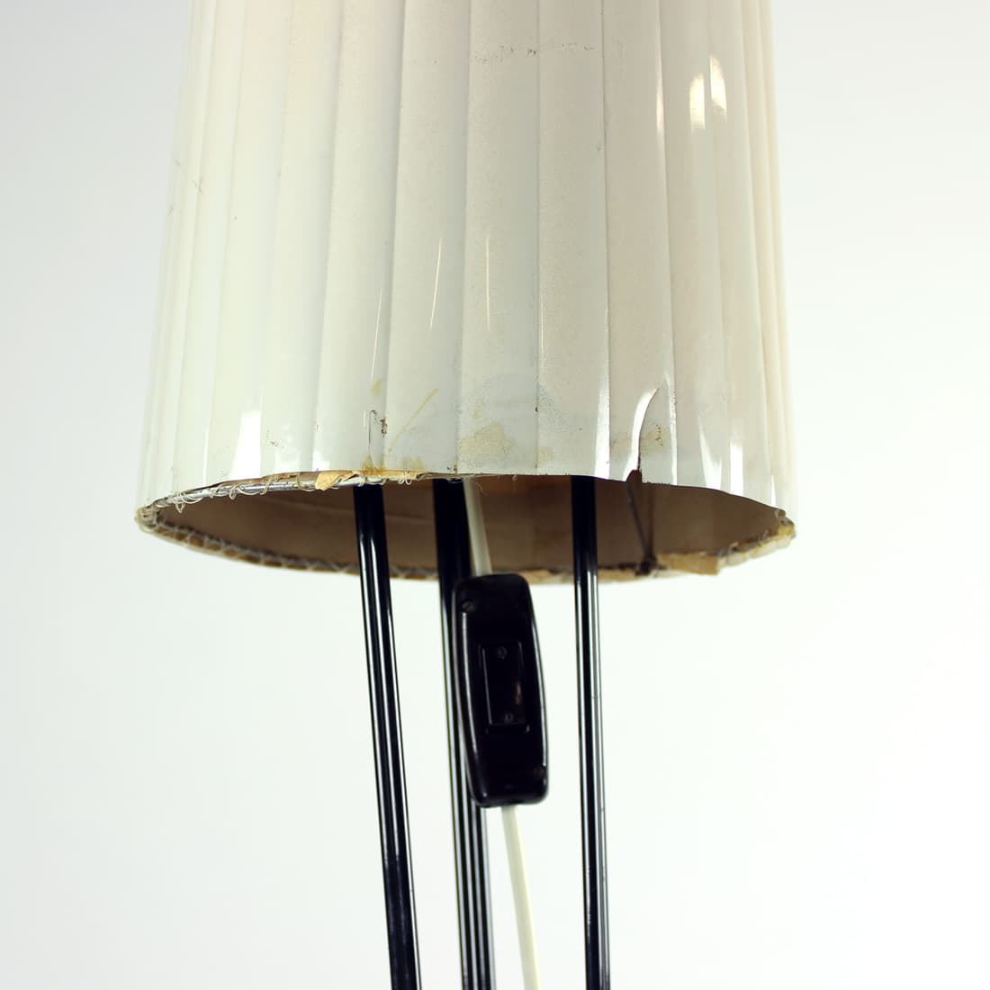 Floor lamp, beige plastic, black metal, Pokrok, Czechoslovakia, 1960s. - 402886
