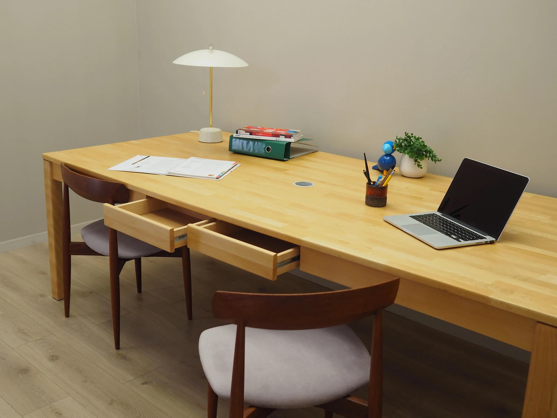 Desk, yellow beech, Denmark, 1980s. - 29564