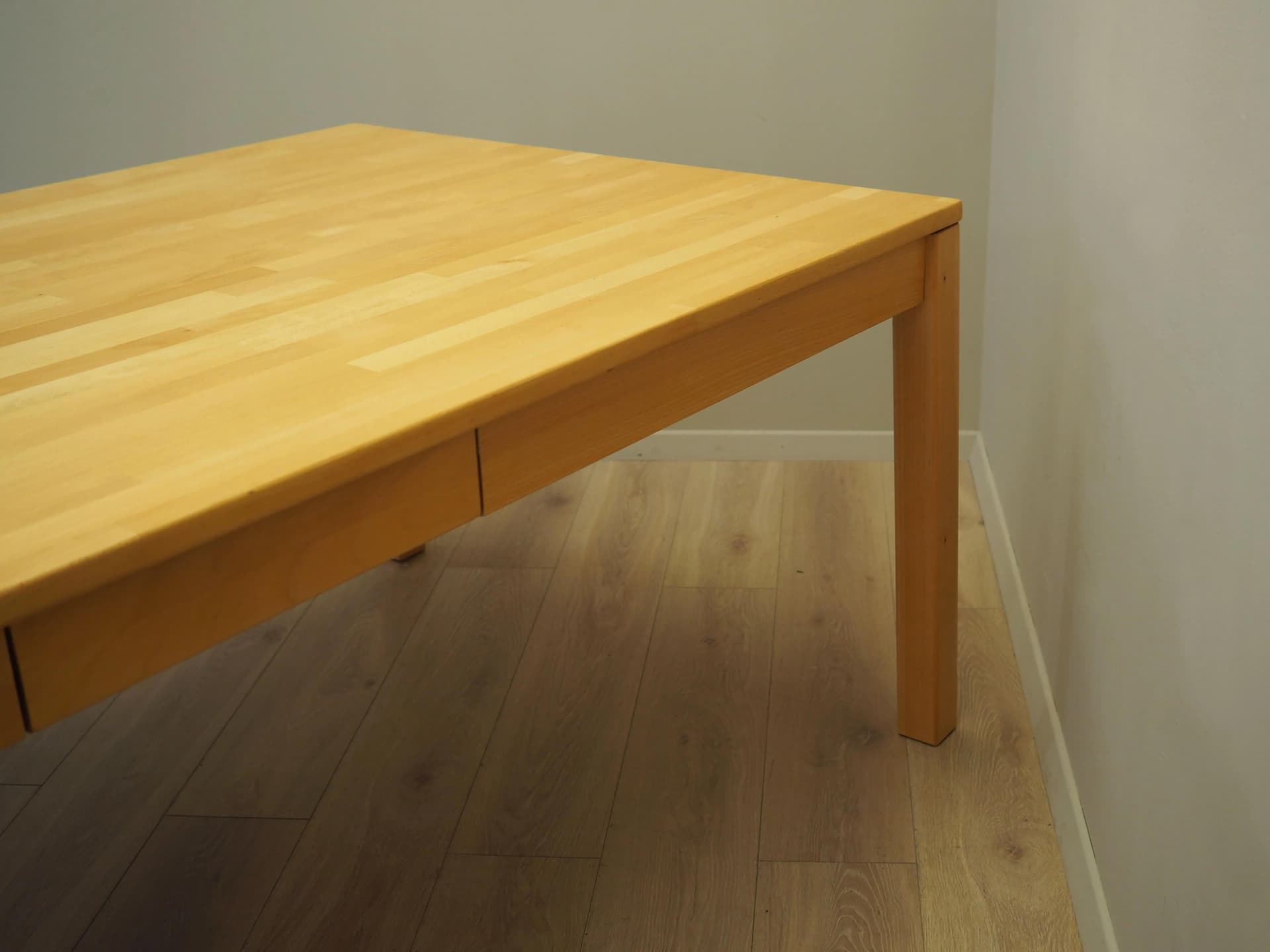 Desk, yellow beech, Denmark, 1980s. - 29561