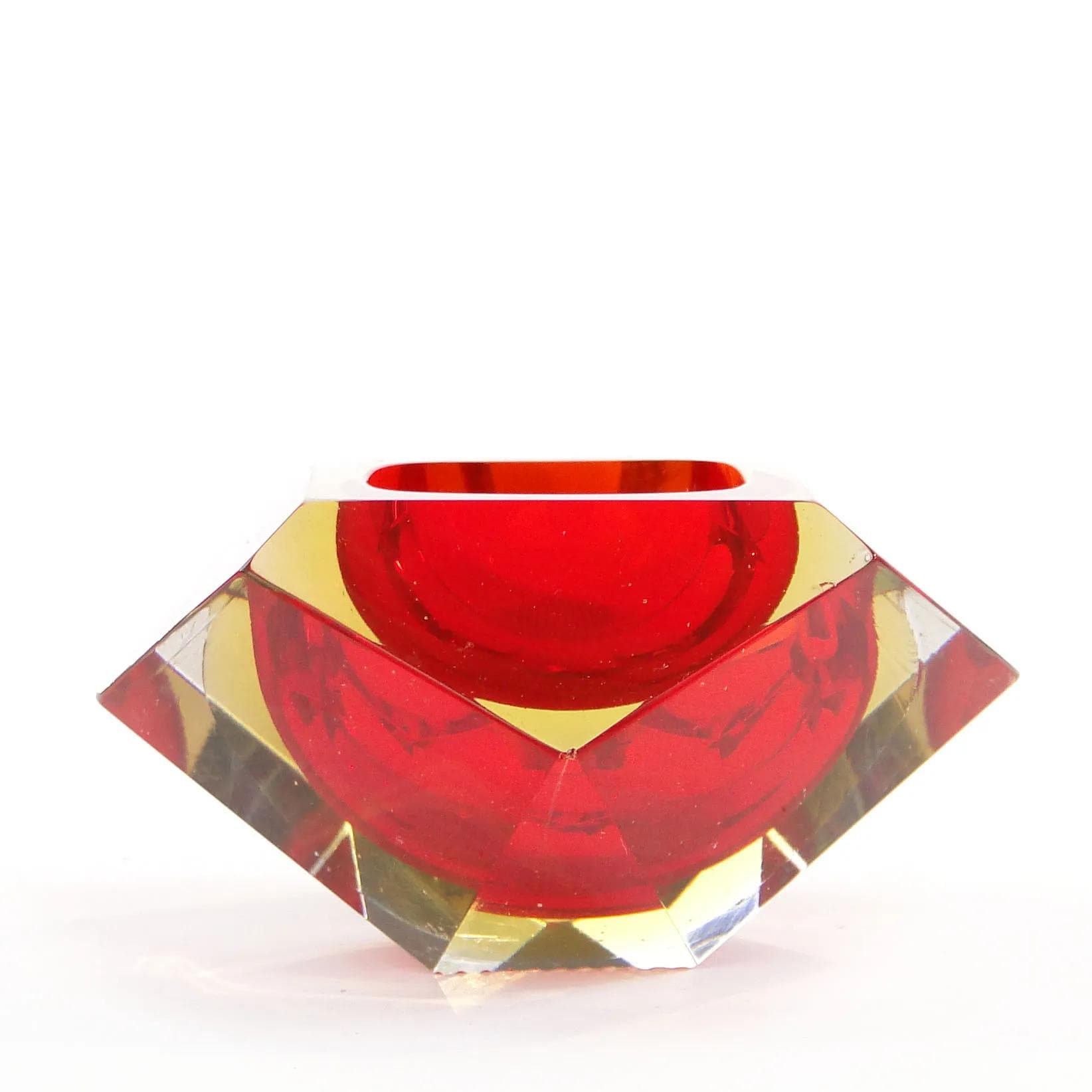 Bowl Mandruzatto, red glass, by F. Poli, Italy, 1950s. - 29790