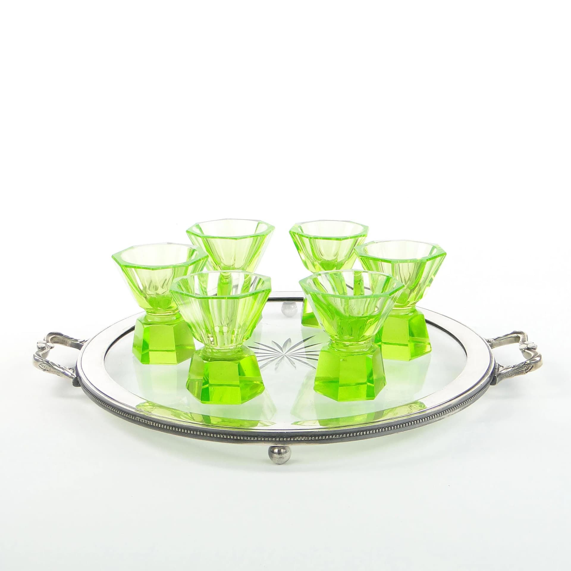 Zestaw kieliszków Art Deco, zielone szkło uranowe, Polska, lata 30. - 30060