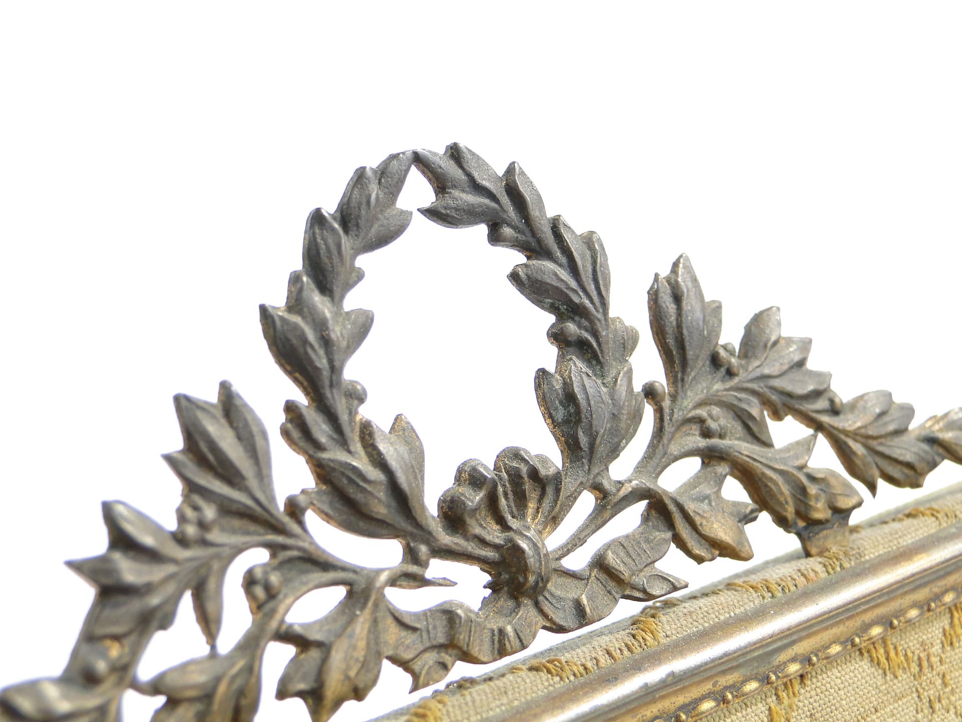 Picture frame Napoleon III, gilded bronze, beige silk, France, 19th c. - 3597