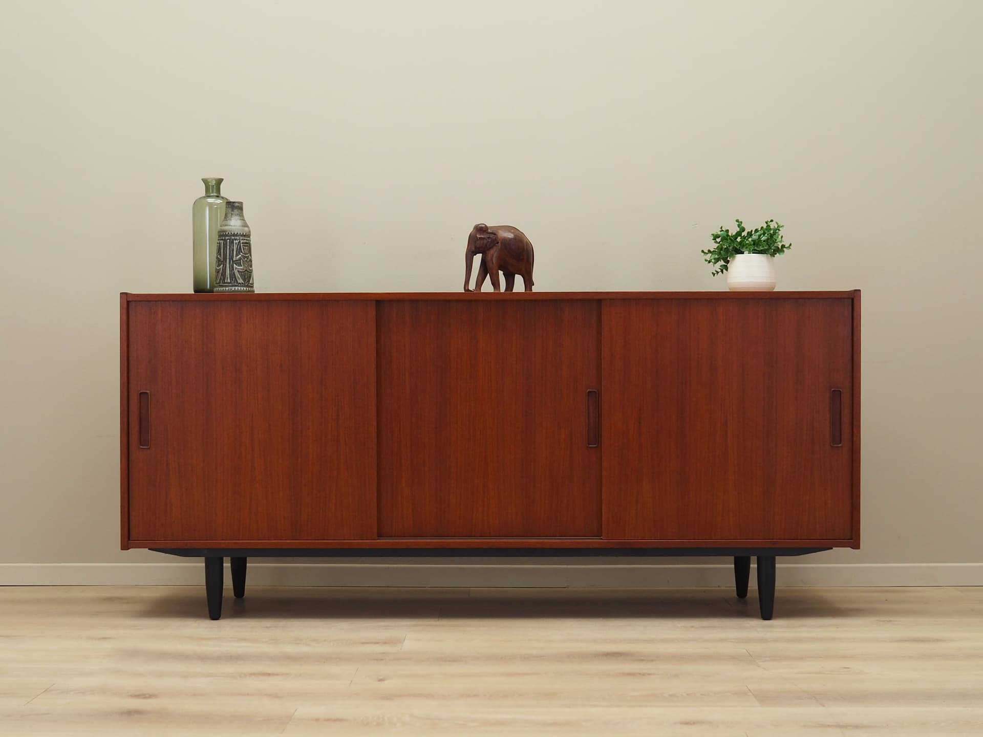 Sideboard, teak brązowy, Dania, lata 70. - 64644