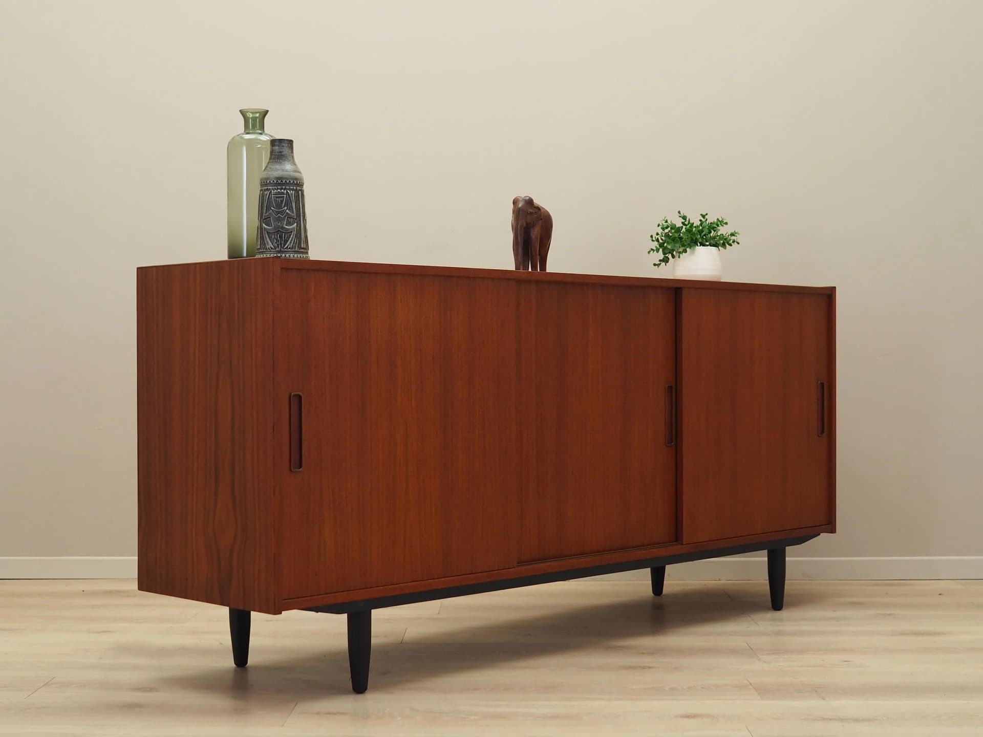Sideboard, teak brązowy, Dania, lata 70. - 30136