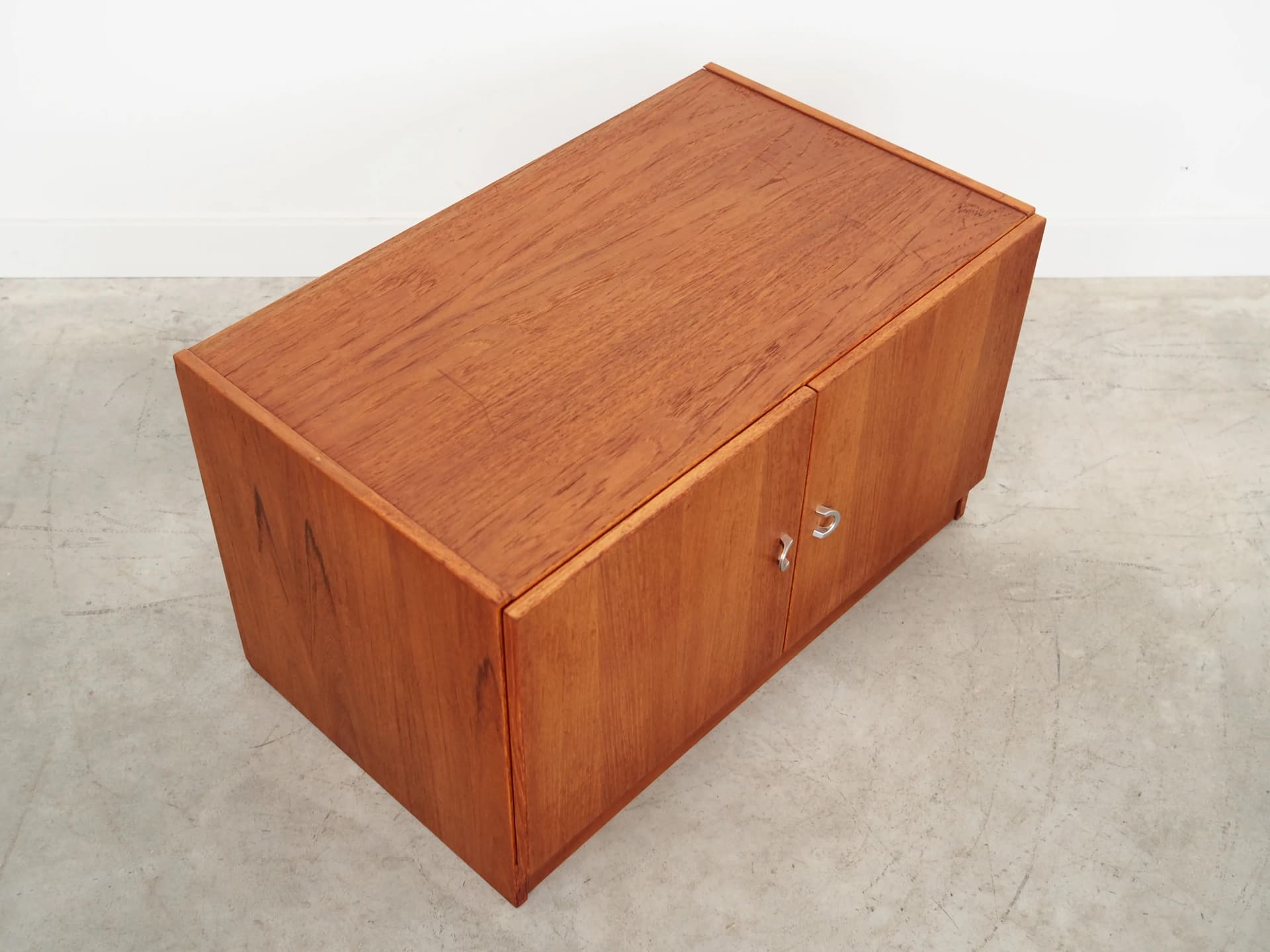 Cabinet, orange teak, Denmark, 1970s. - 30101