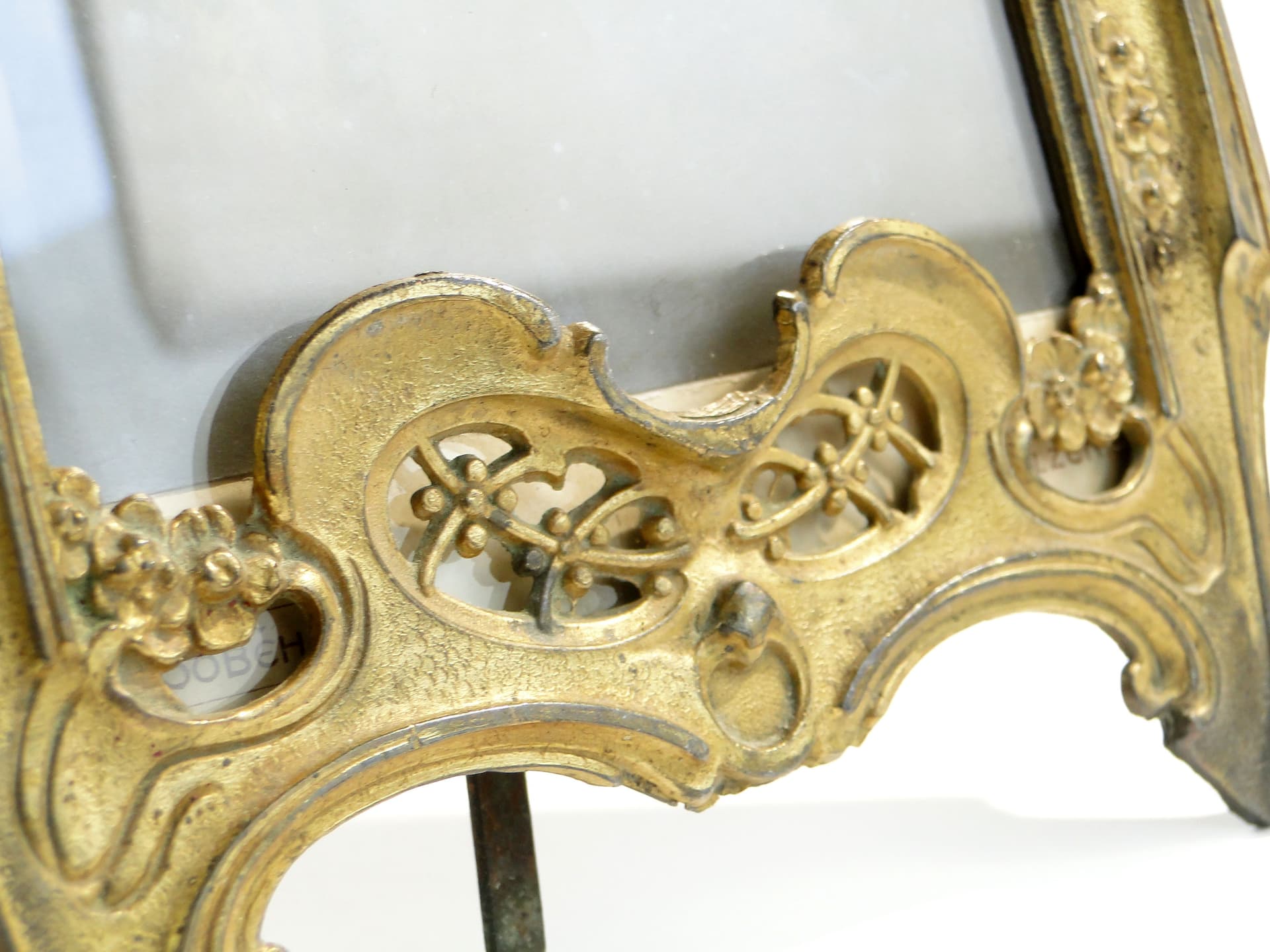 Picture Frame Art Nouveau, gilt metal, Austria, early 20th c. - 3610
