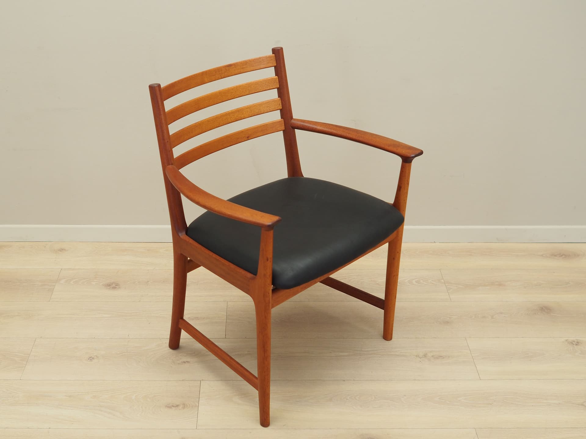 Chair, black leather teak, Denmark, 1970s - 64610