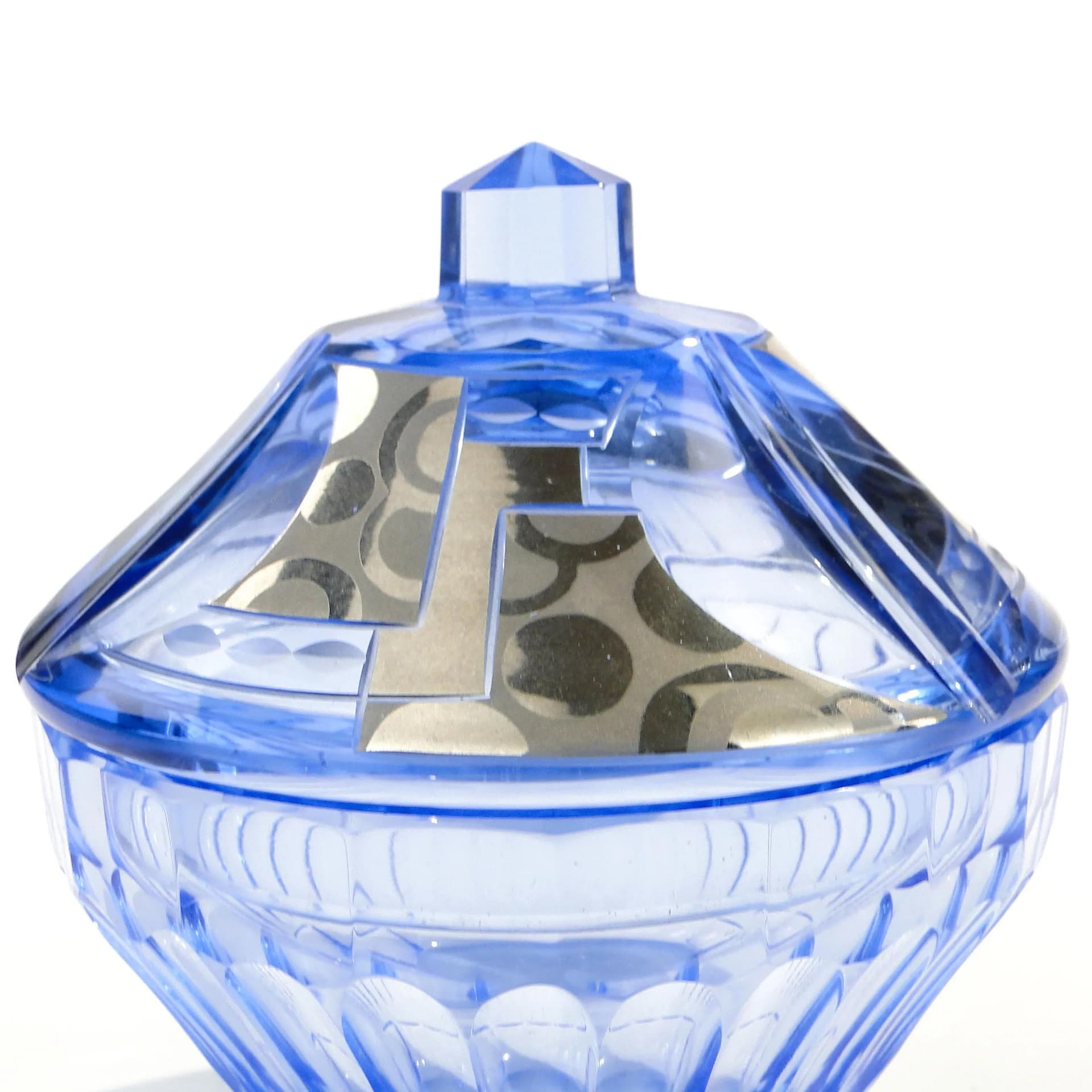 Bomboniera Art déco, szkło kryształowe błękitne, srebro, Moser, Czechosłowacja, lata 30. - 30500