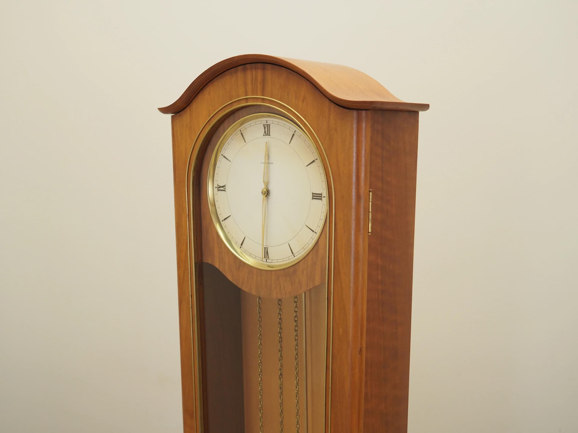 Zegar stojący, fornir brązowy, drewno sosna, Junghans, Niemcy, lata 60. - 30551