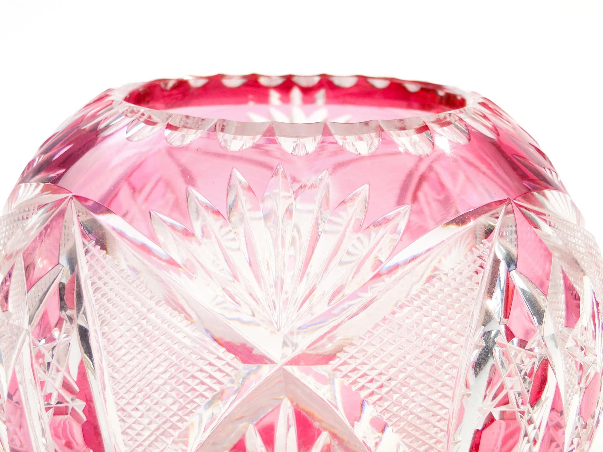 Wazon kulisty art déco, różowy kryształ, Nachtmann, Niemcy, lata 30. - 30452