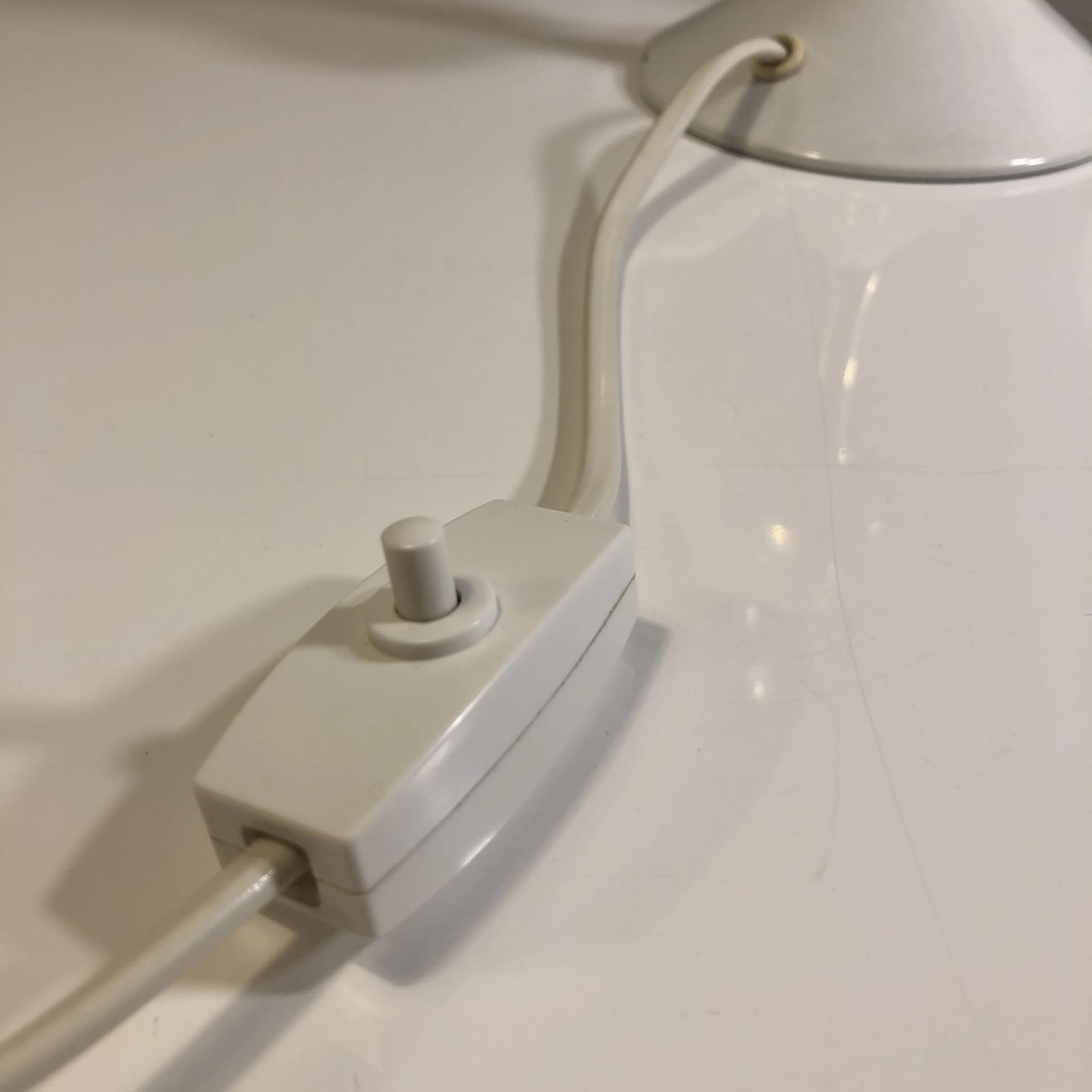 Bedside lamp, ivory white, brass, glass, Leclaire & Schäfer, Germany, 1960s. - 30603