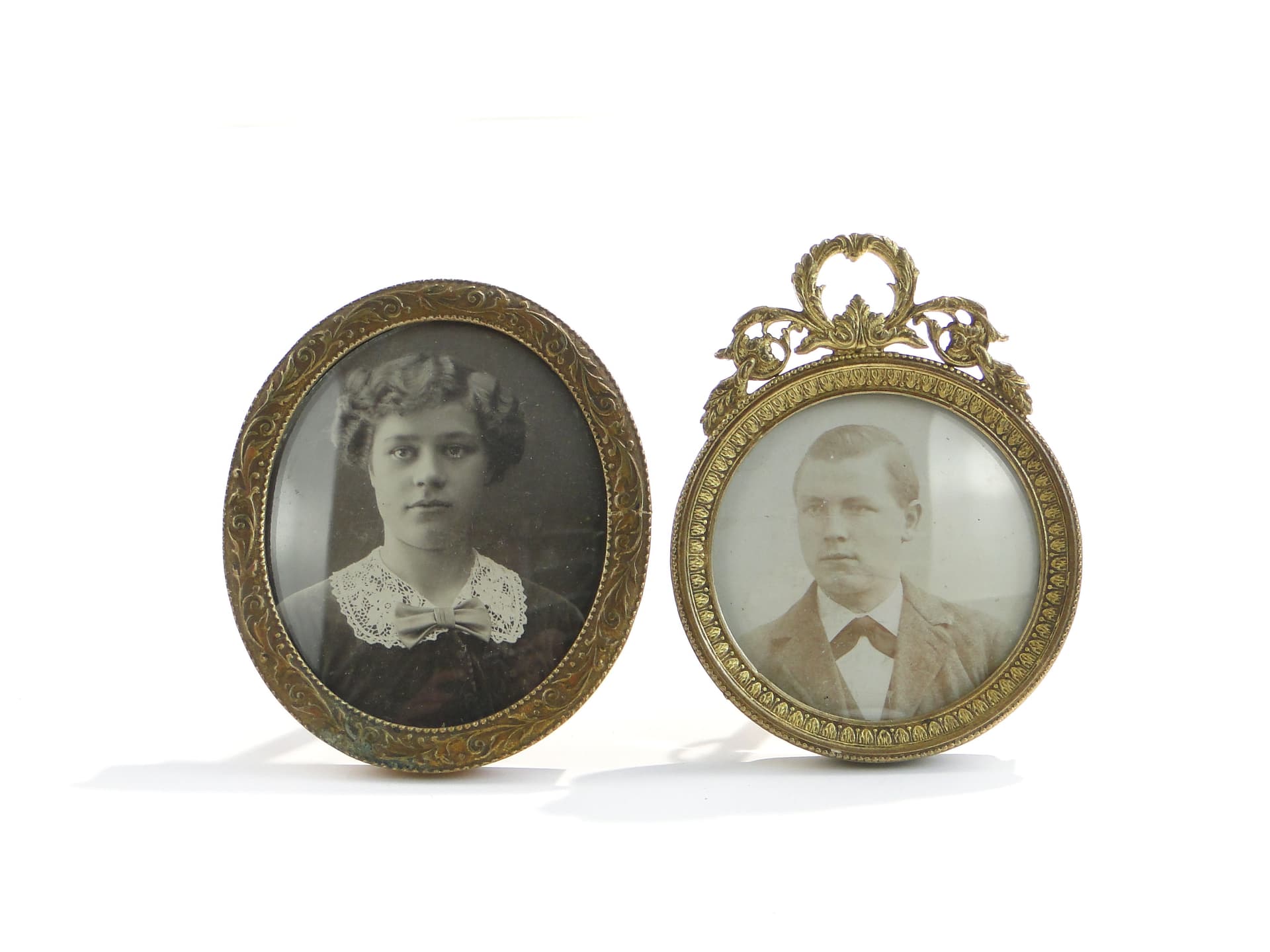 Photo Frame Empire, gilded bronze, France, 19th c. - 3649