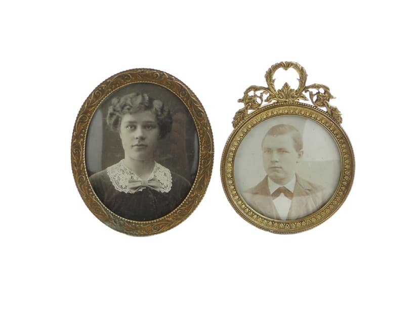 Elliptical Photo Frame, gilded bronze, France, 19th c.