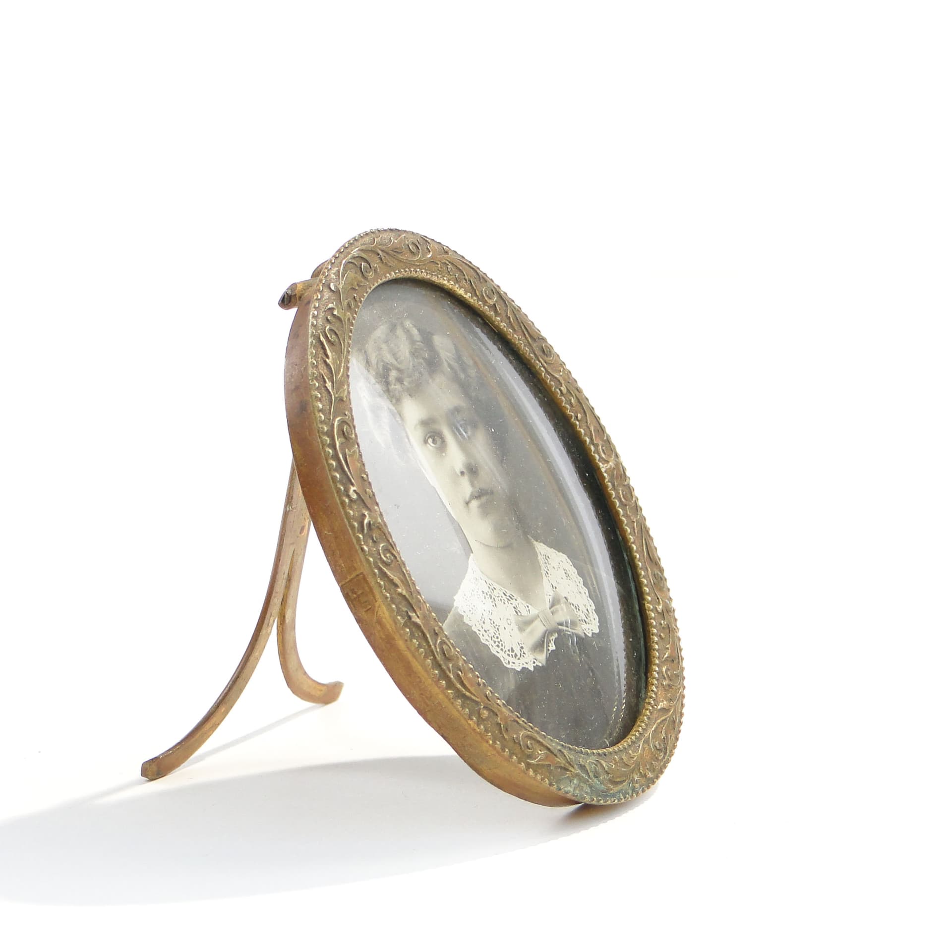Elliptical Photo Frame, gilded bronze, France, 19th c. - 3653