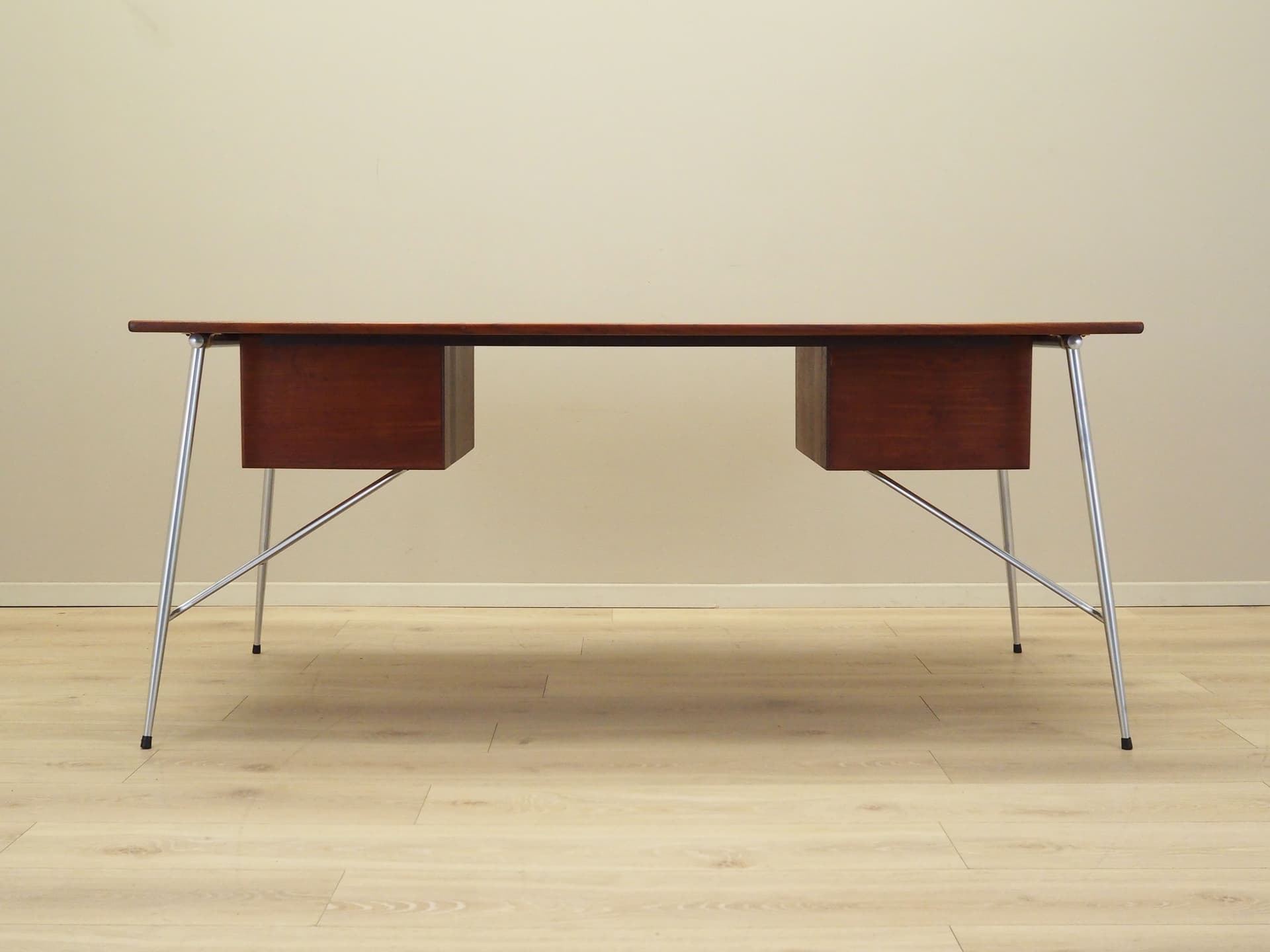 Desk Model 202, brown teak, by B. Mogensen, Søborg Møbelfabrik, Denmark, 1960s. - 64511