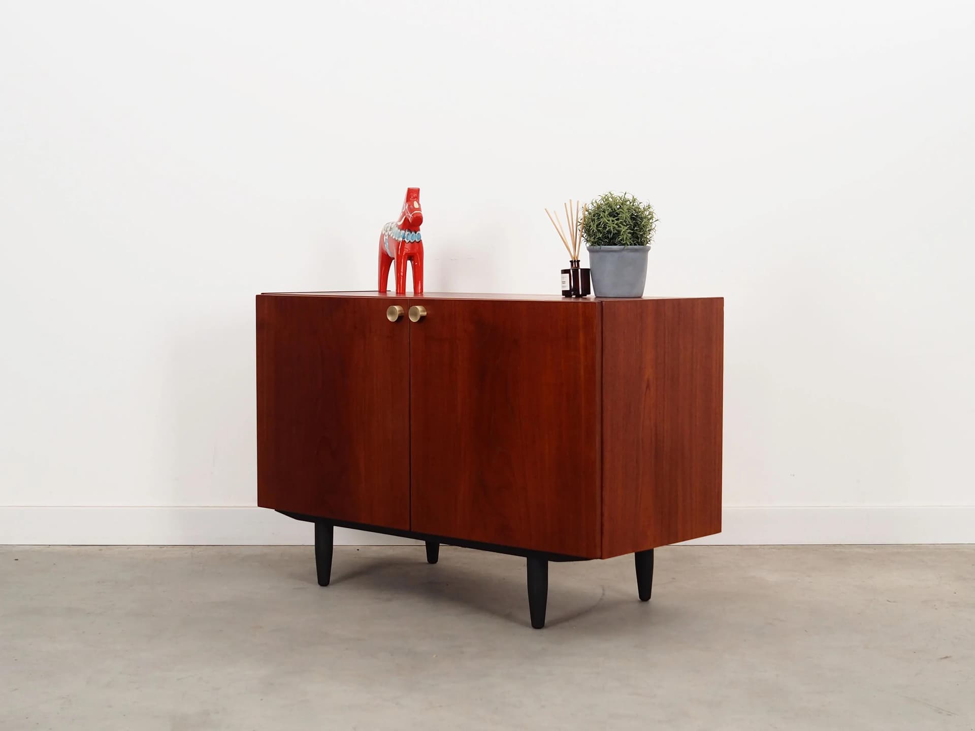 Cabinet, mid-century modern, orange teak, Denmark, 1970s. - 30907