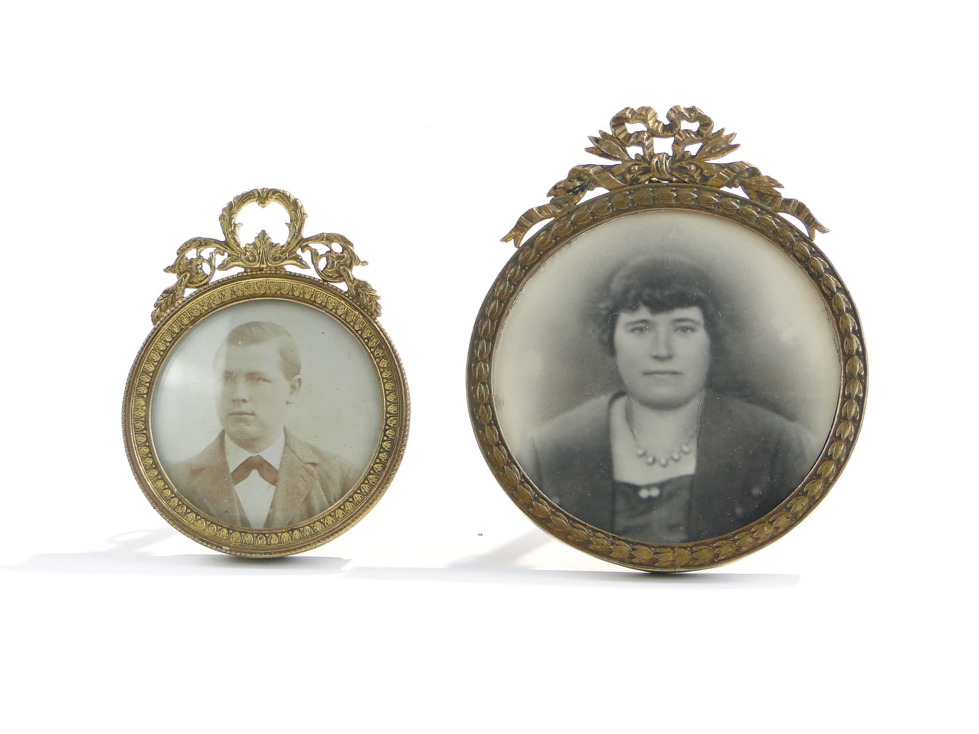 Photo Frame Empire, gilded bronze, France, 19th c. - 3656