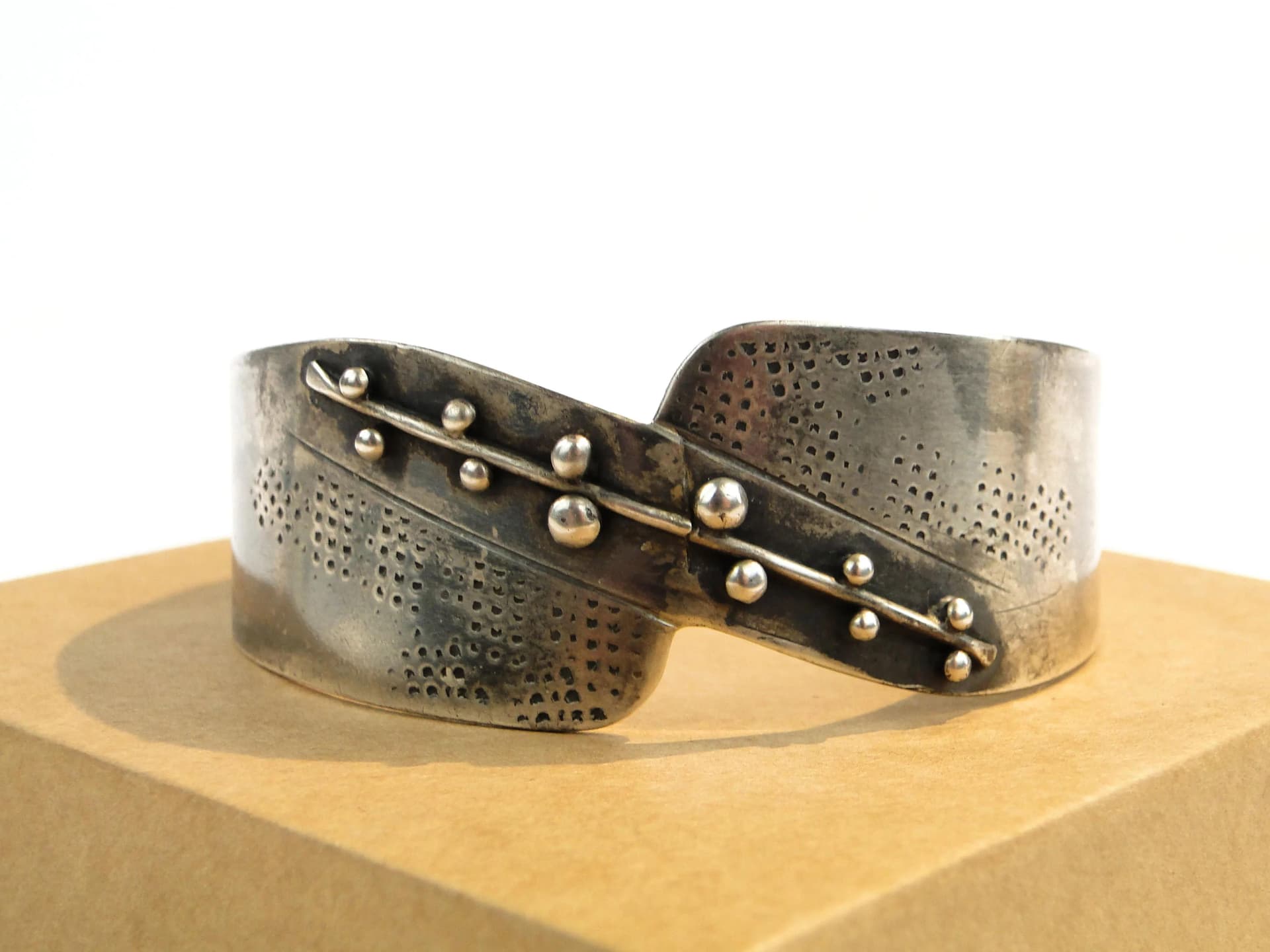 Srebrna modernistyczna bransoletka, Rytosztuka, Polska, lata 60. - 30814