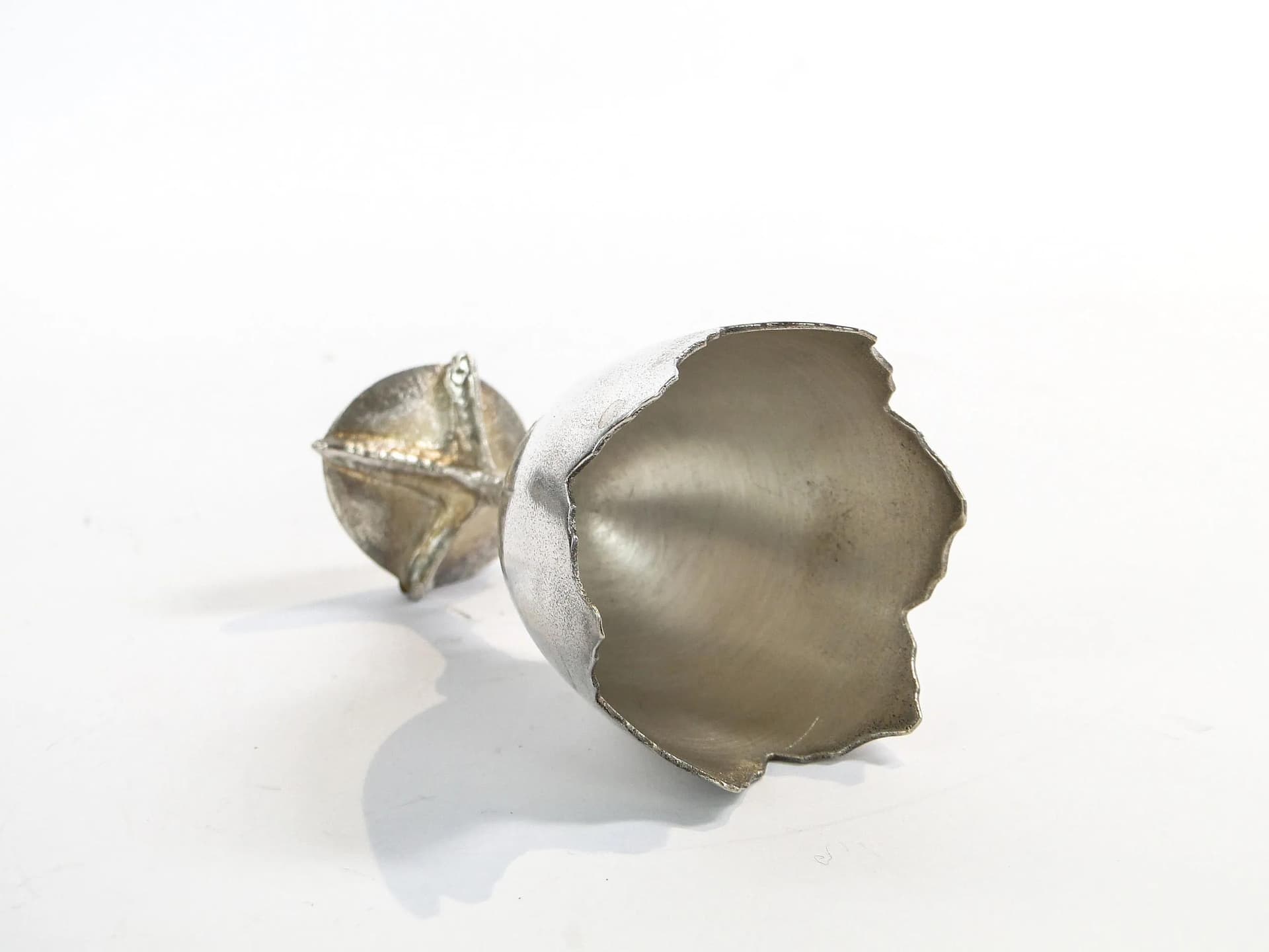 Kieliszek do jajka, srebrny, mosiądz platerowany, Schiffers, Polska, XIX w. - 30788