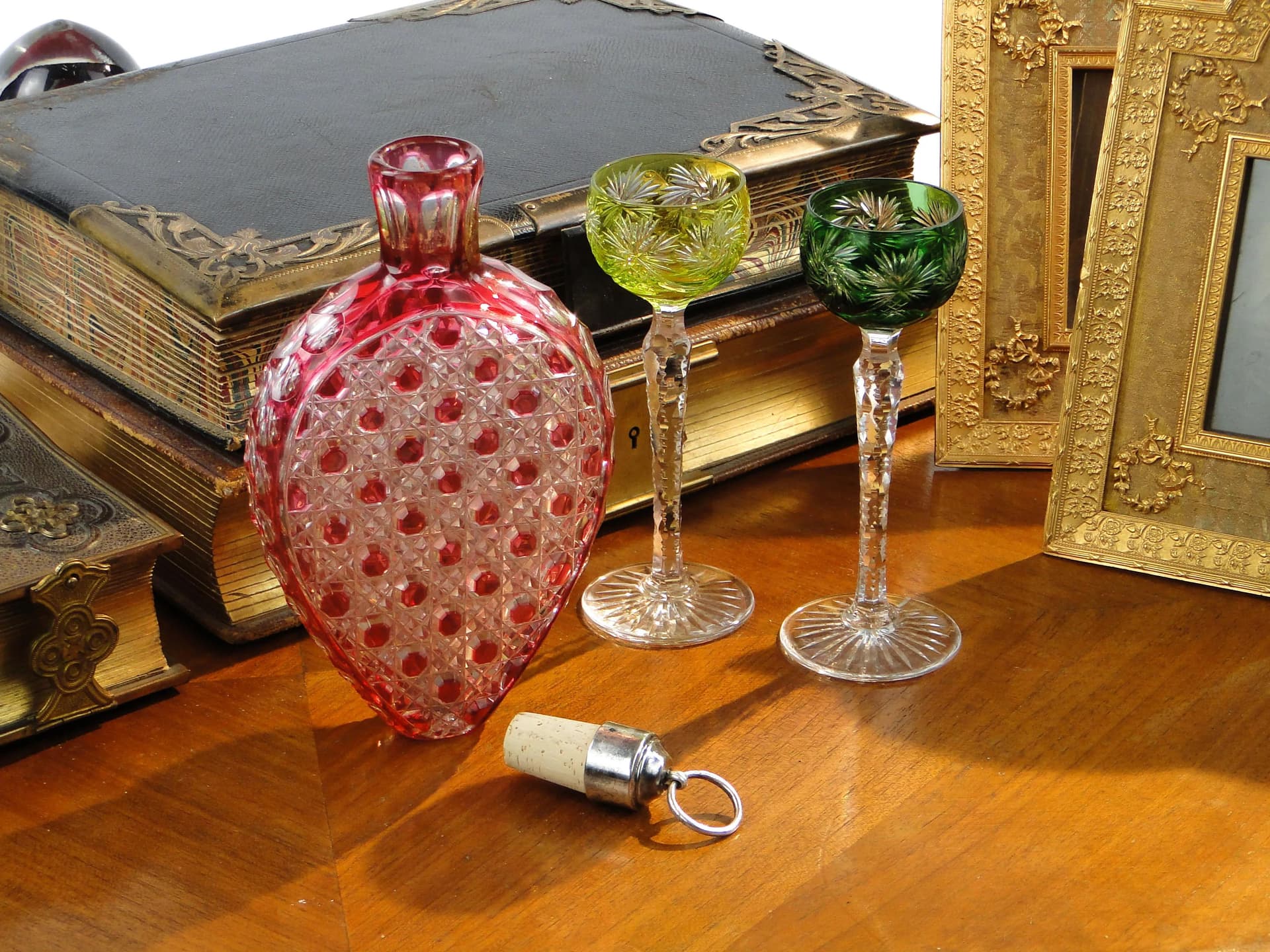 Karafka-piersiówka biedermeier, szkło rubinowe, Austria, XIX w. - 30777