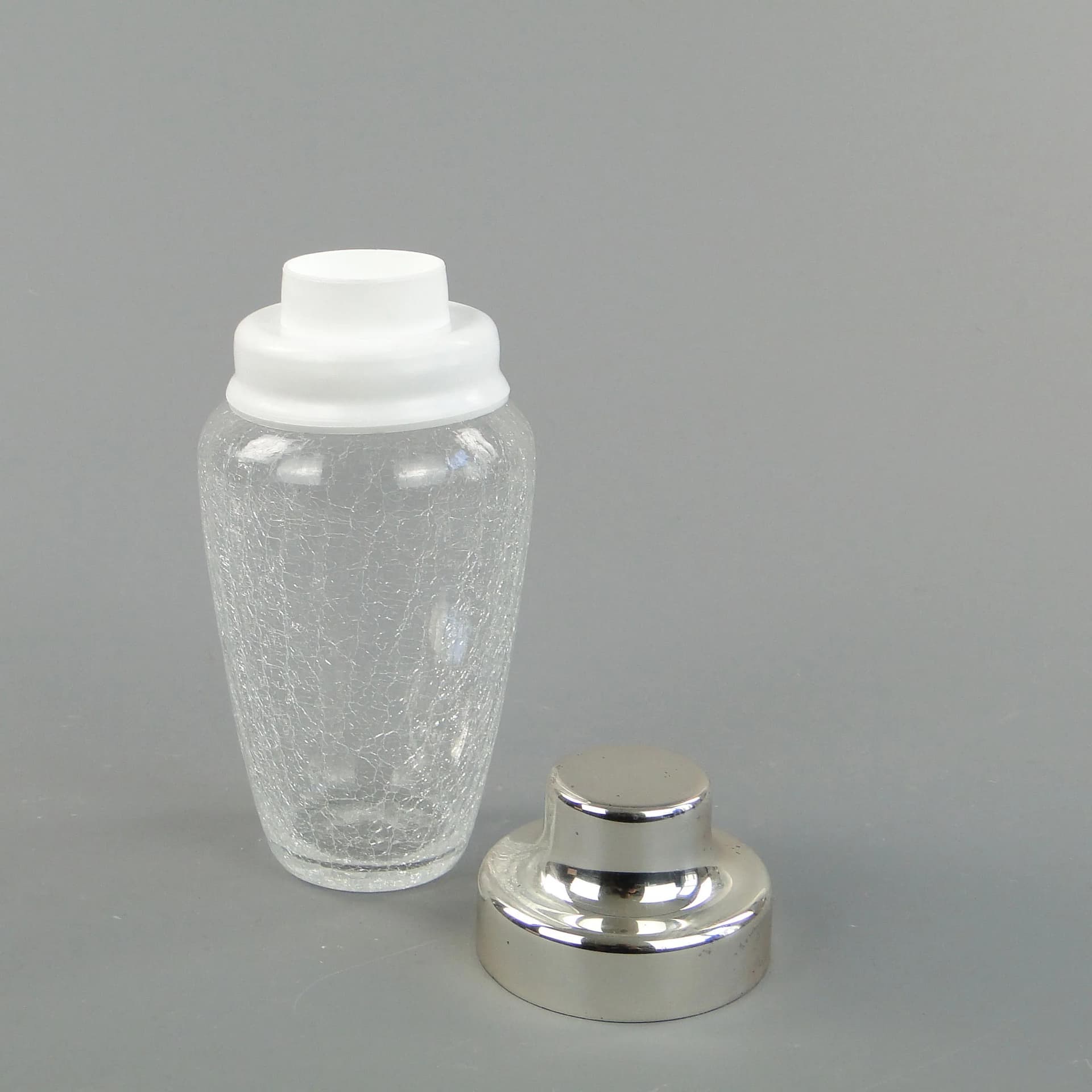 Cocktail shaker, white frosted glass, Poland, 1970s. - 31053