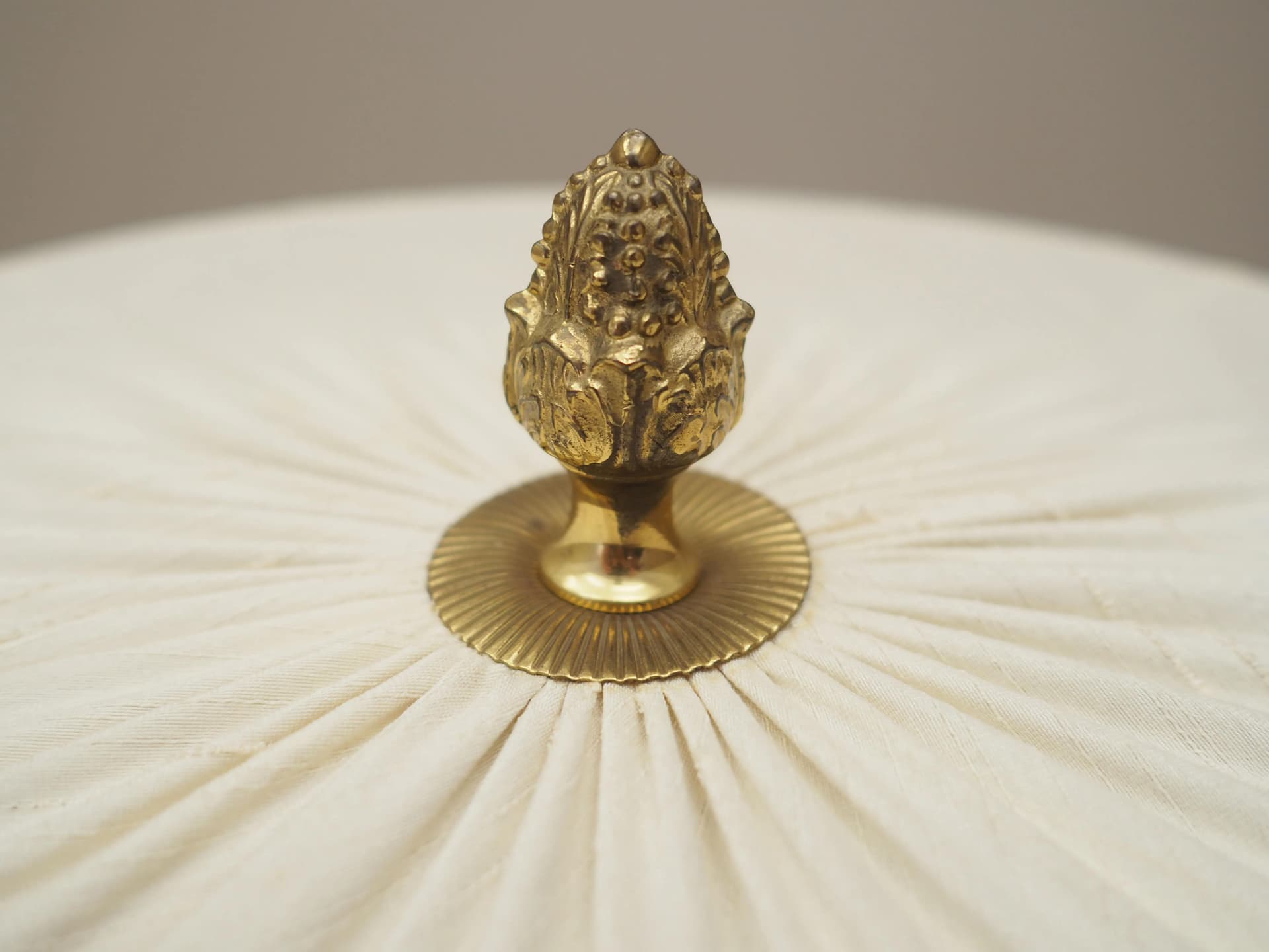 Lampa podłogowa, metal złoty, Dania, lata 70. - 31085