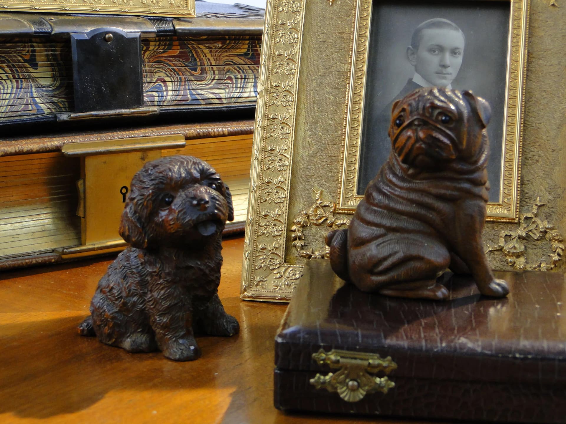 Rzeźba kameralna, brąz ciemny, bukszpan japoński, Japonia, początek XX w. - 31232