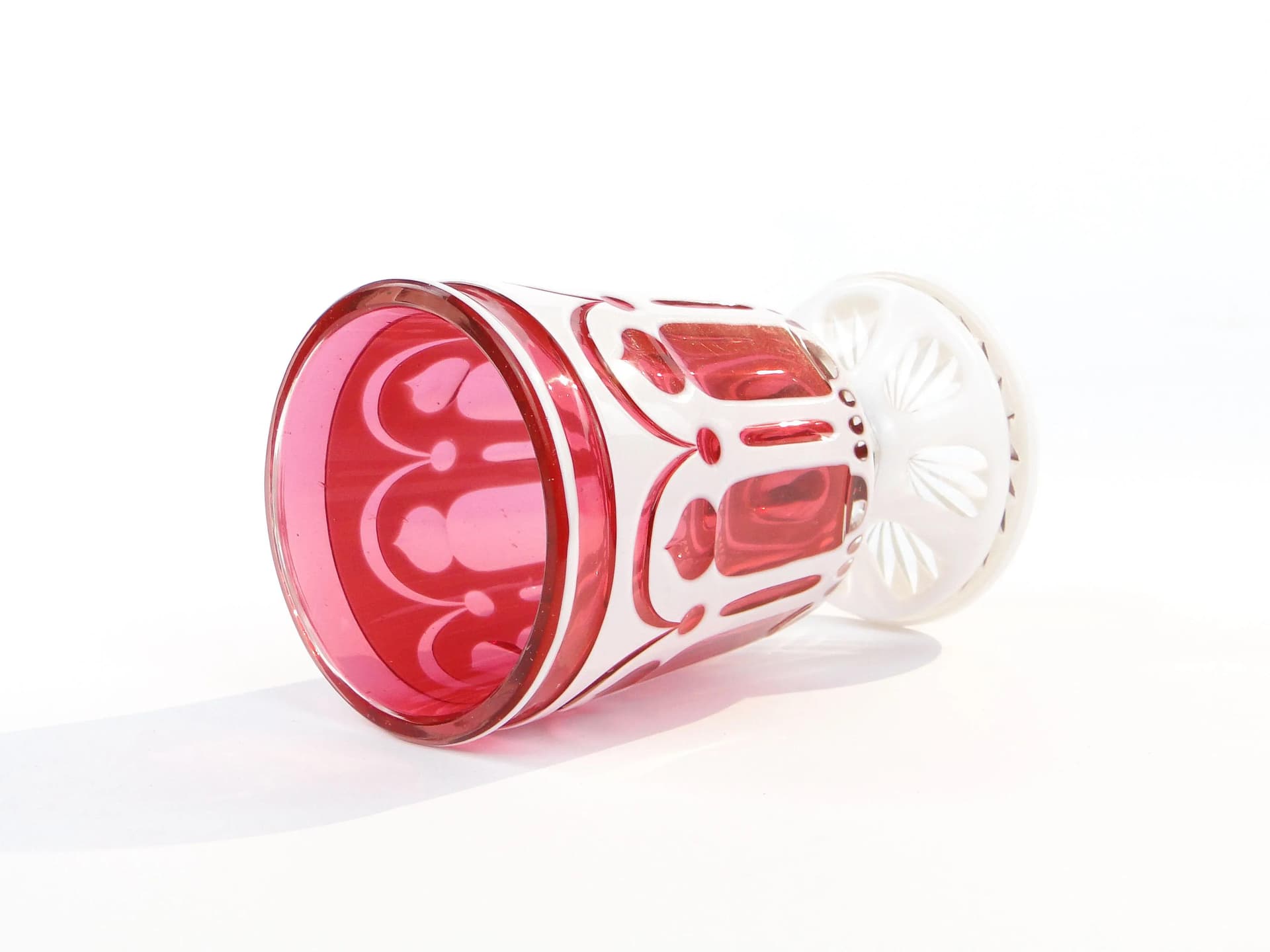 Kielich Biedermeier, różowy biały, kryształ, Austria, XIX w. - 31430