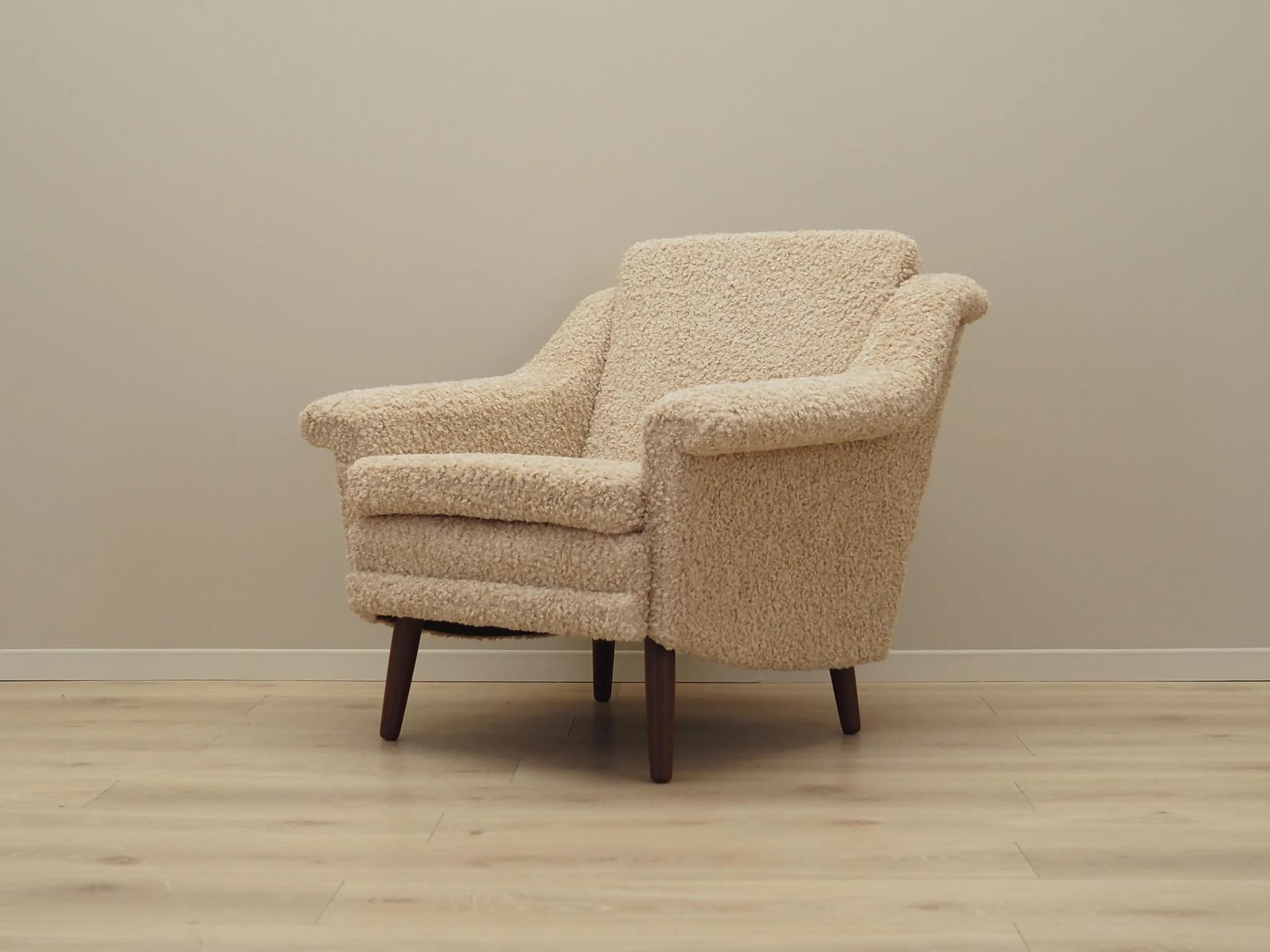 Armchair, beige, fabric, teak wood, Denmark, 1970s. - 31241