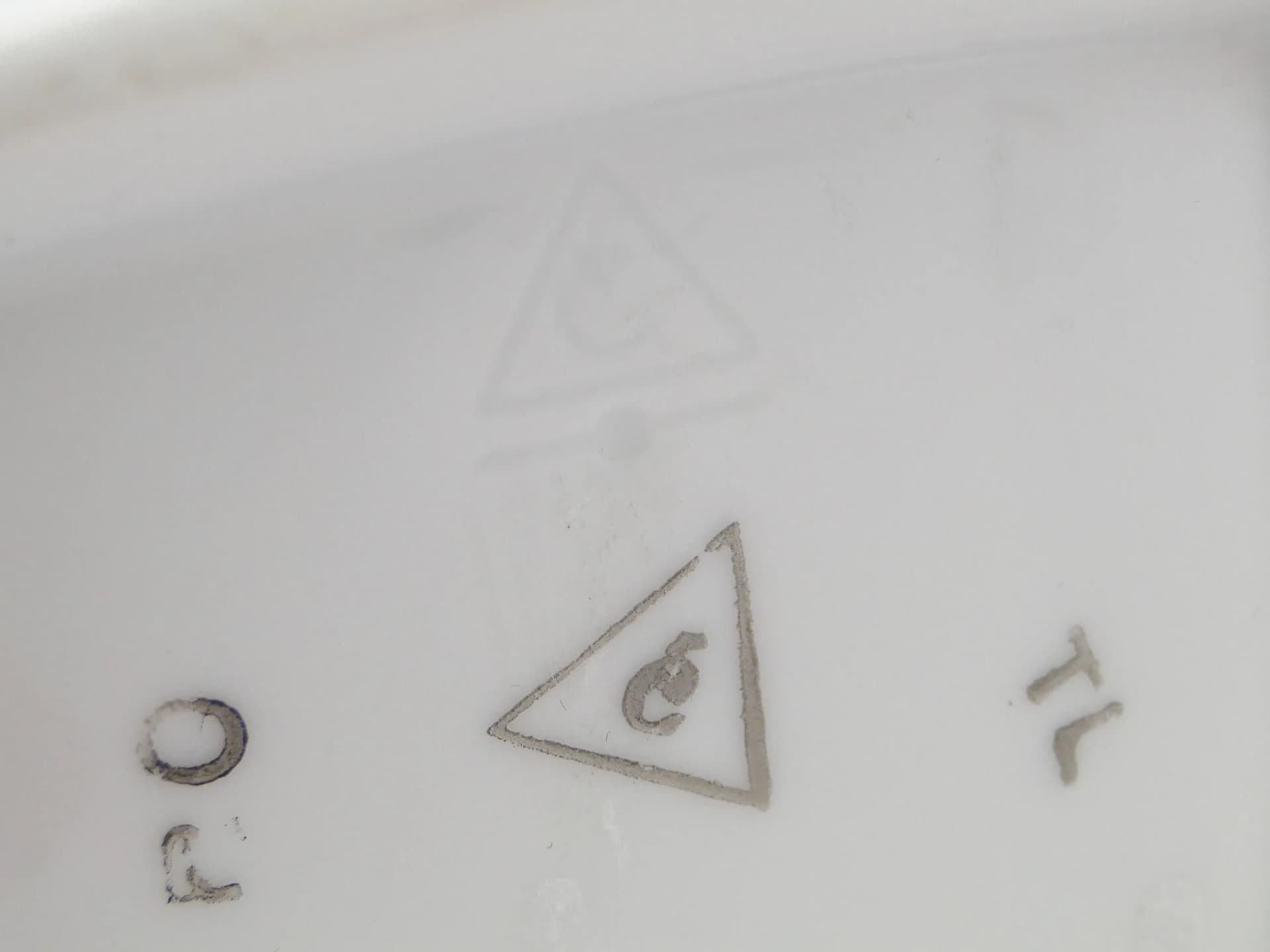 Coffee Pot and Creamer Set Płaski, white porcelain, by B. Wendorf, Ćmielów, Poland, 1930s. - 31381