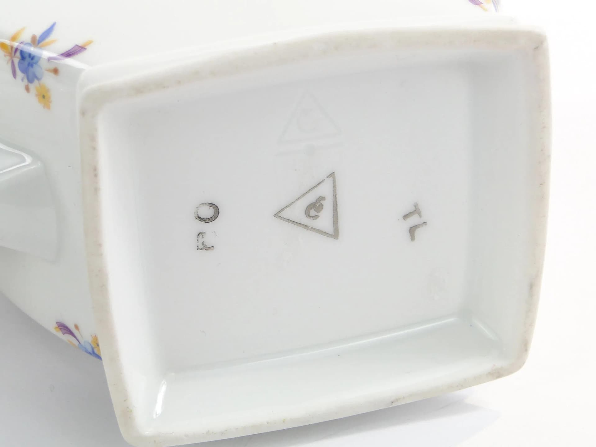 Coffee Pot and Creamer Set Płaski, white porcelain, by B. Wendorf, Ćmielów, Poland, 1930s. - 31380