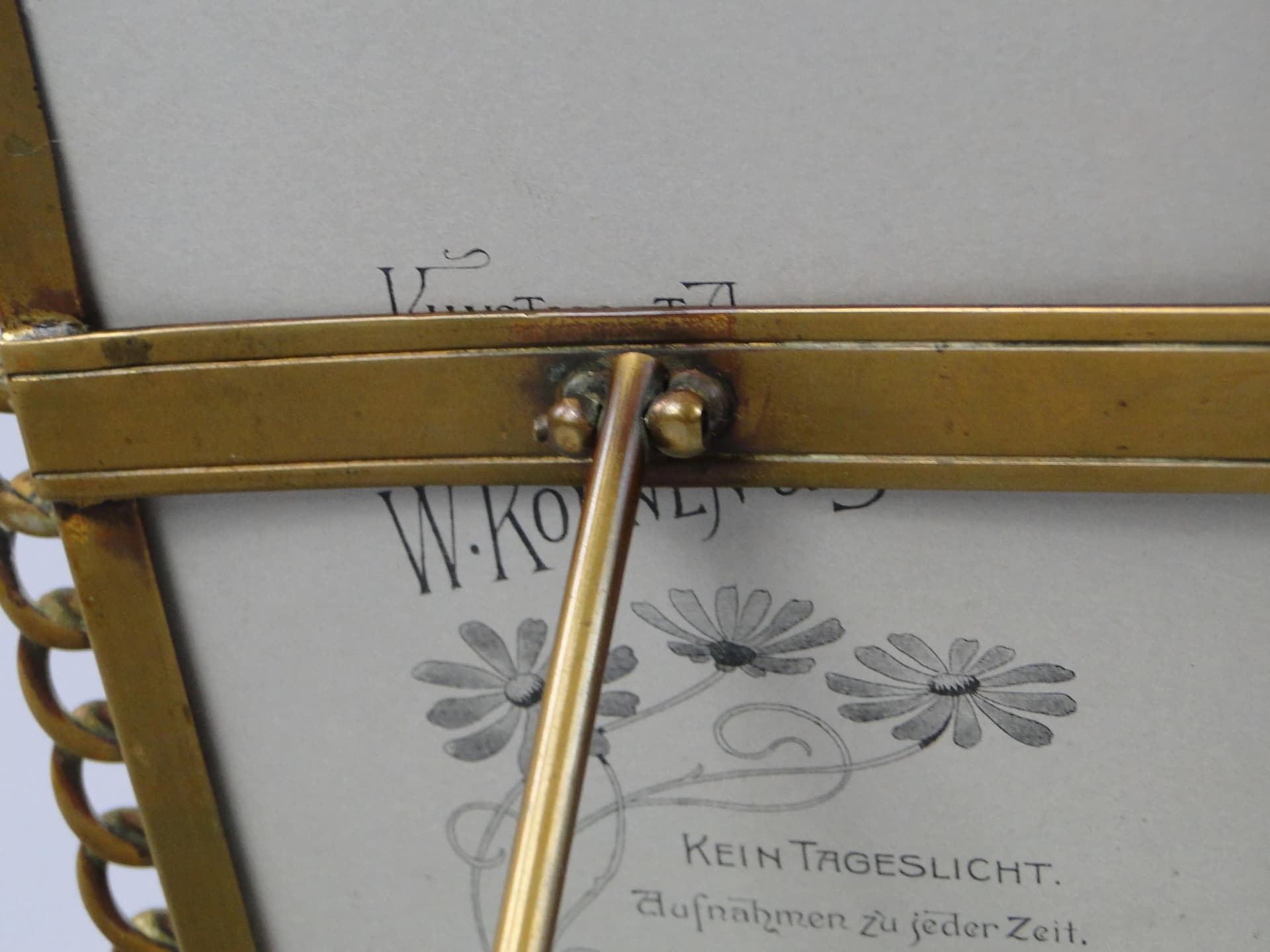 Photo frame, gilt brass, Austria, late 19th c. - 31575