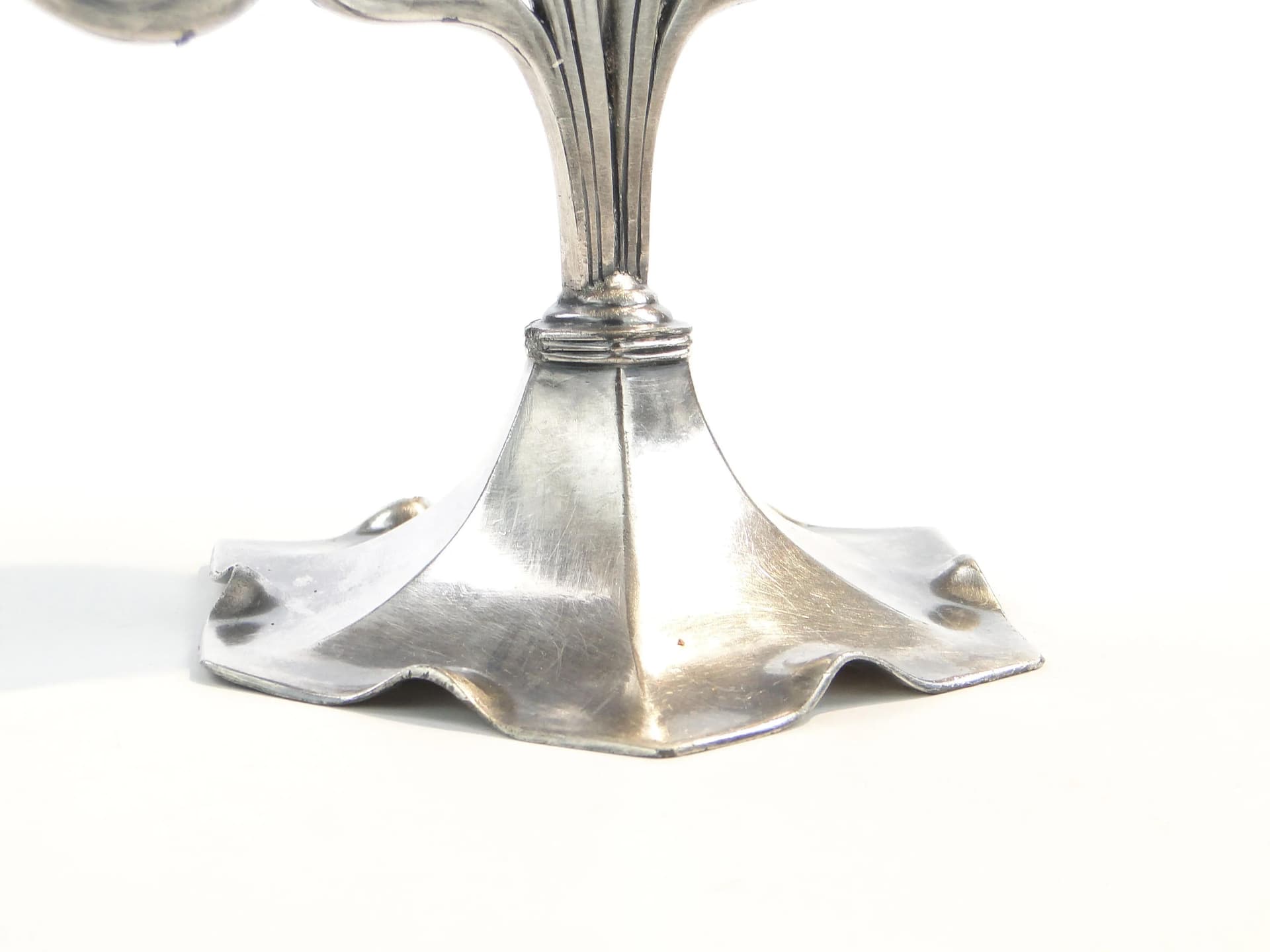 Kandelabr secesyjny, srebrny cyna platerowana, Orivit, Niemcy, początek XX w. - 31554