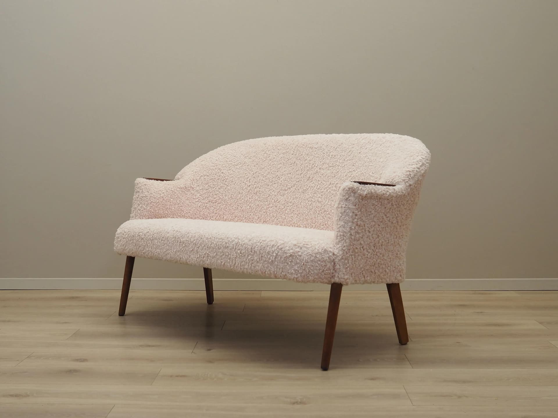 Sofa, beżowy, bouclé, drewno bukowe, Dania, lata 70. - 31606