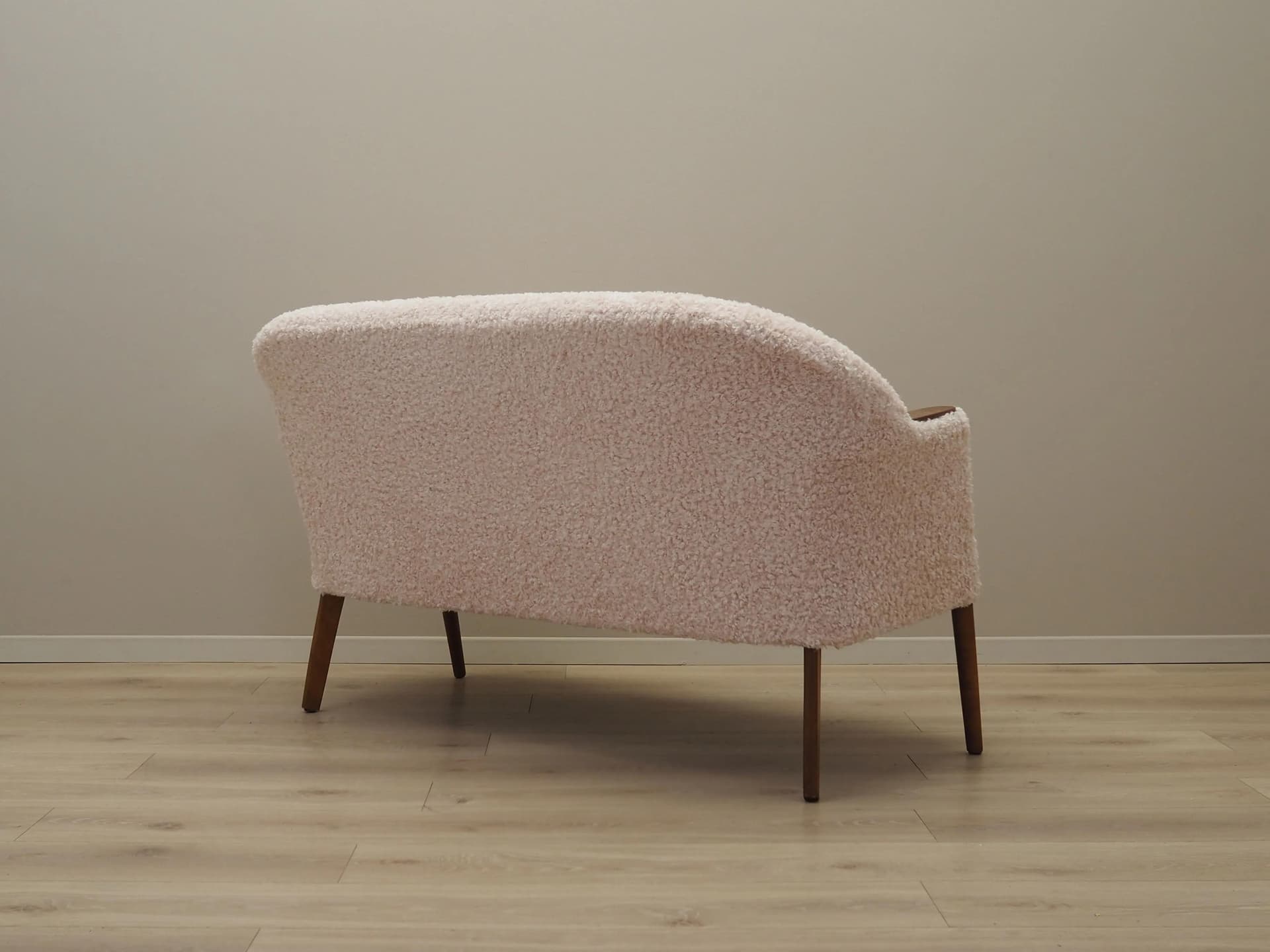 Sofa, beżowy, bouclé, drewno bukowe, Dania, lata 70. - 31610