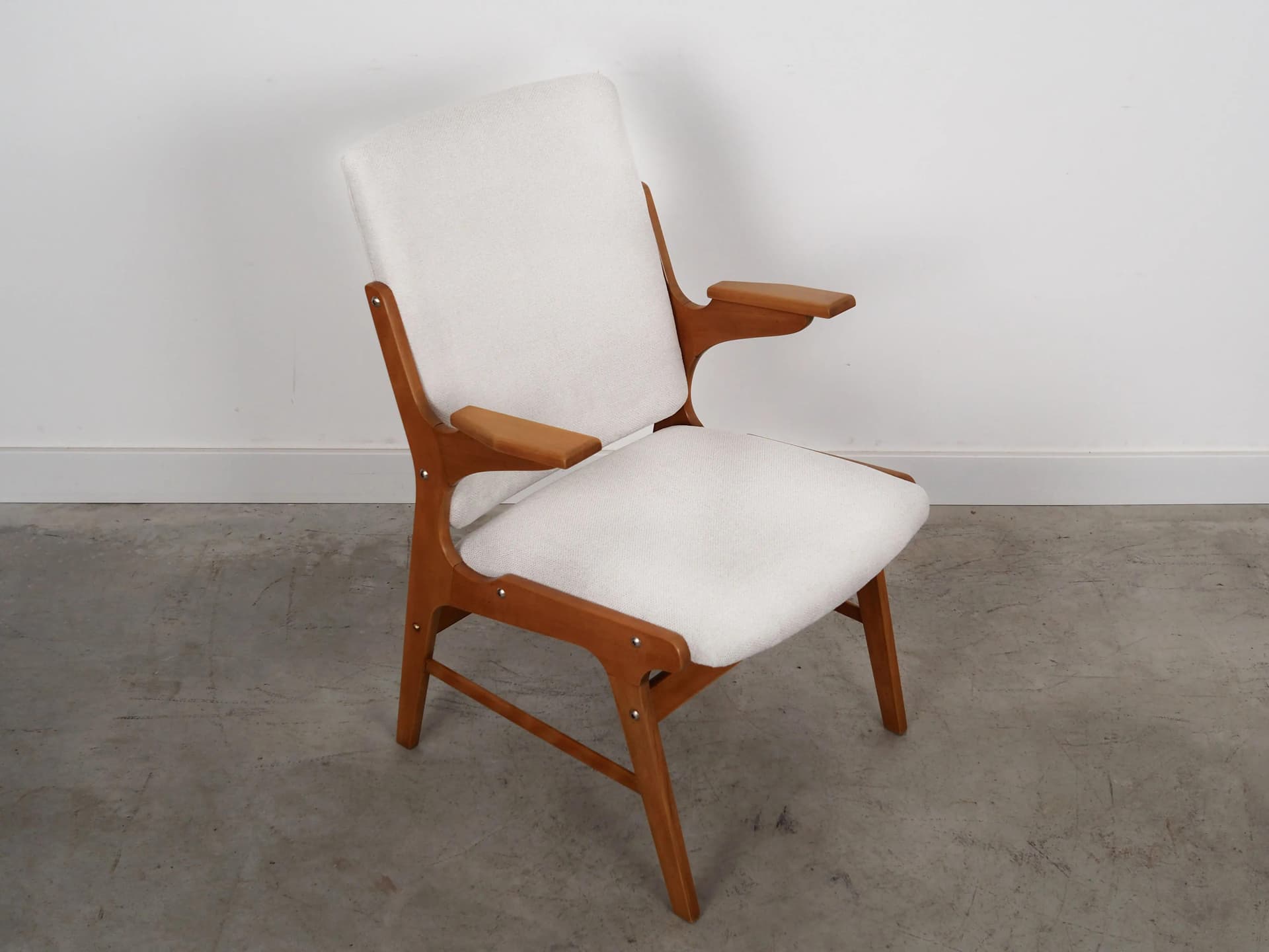 Armchair, beech white, by A. Hovmand-Olsen, Denmark, 1960s. - 31601