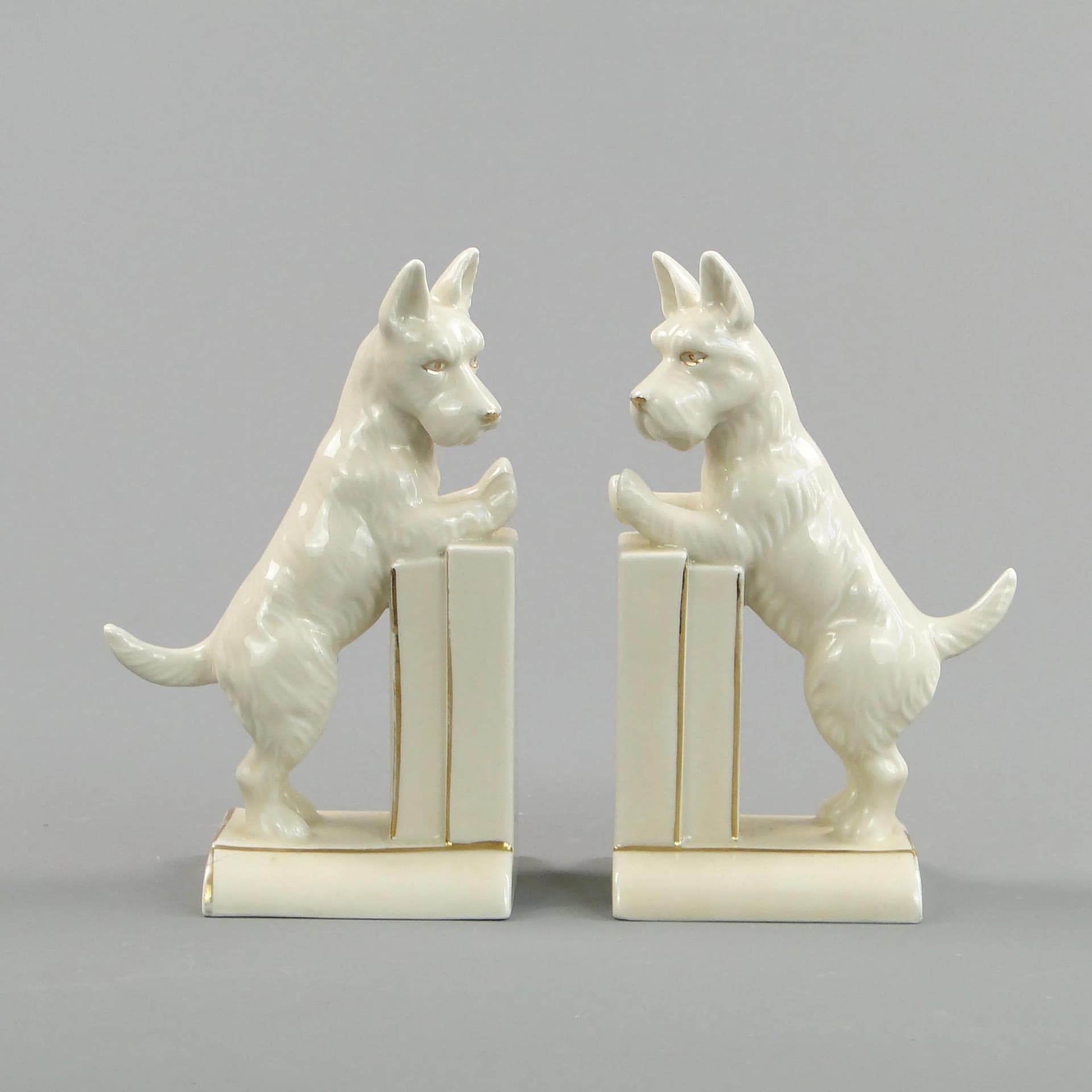 Para podpórek do książek Art déco, porcelana ivory white, Neu Tettau, Niemcy, lata 30. - 31739