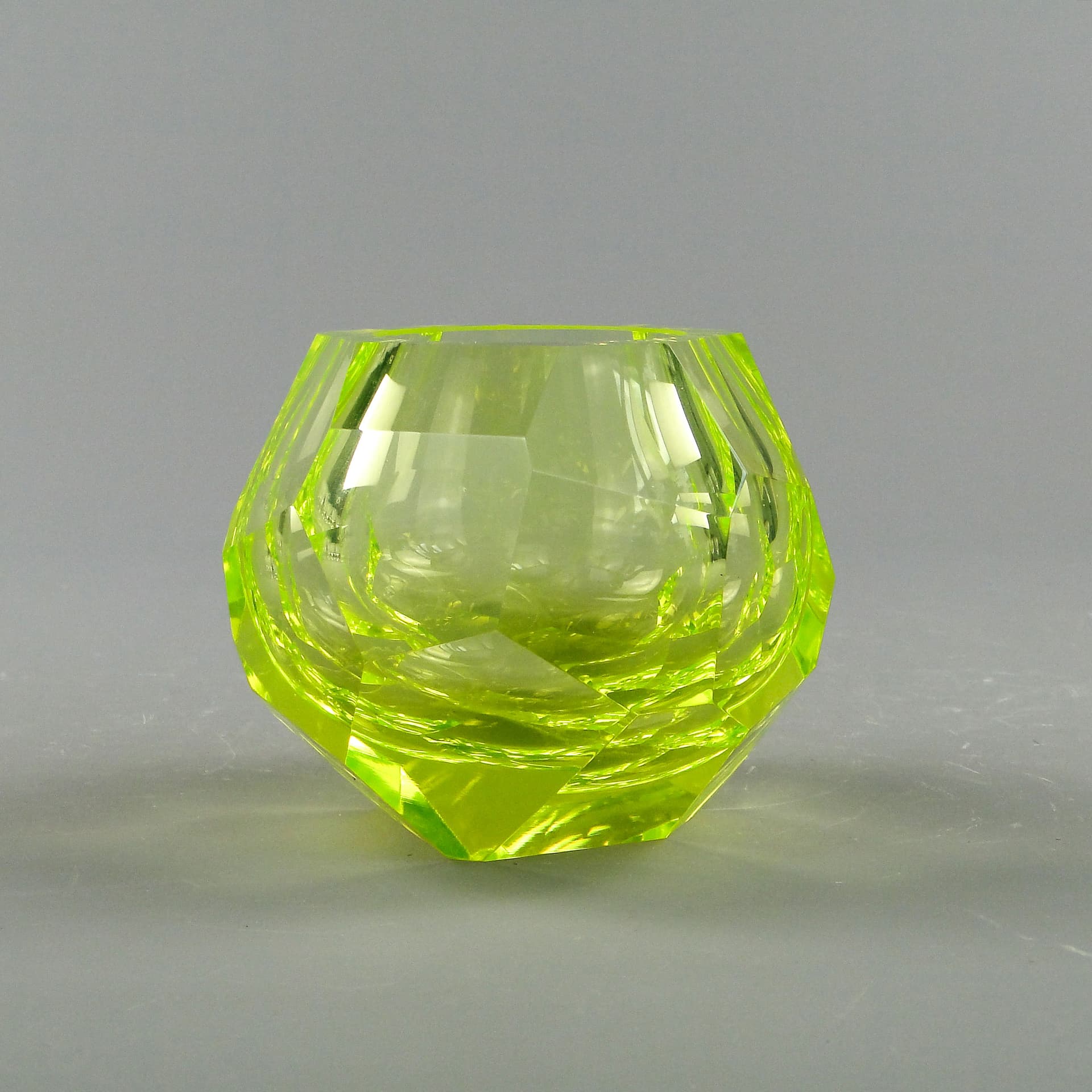 Vase, yellow glass, by L. Jaburek, Czech Republic, 21st c. - 3755