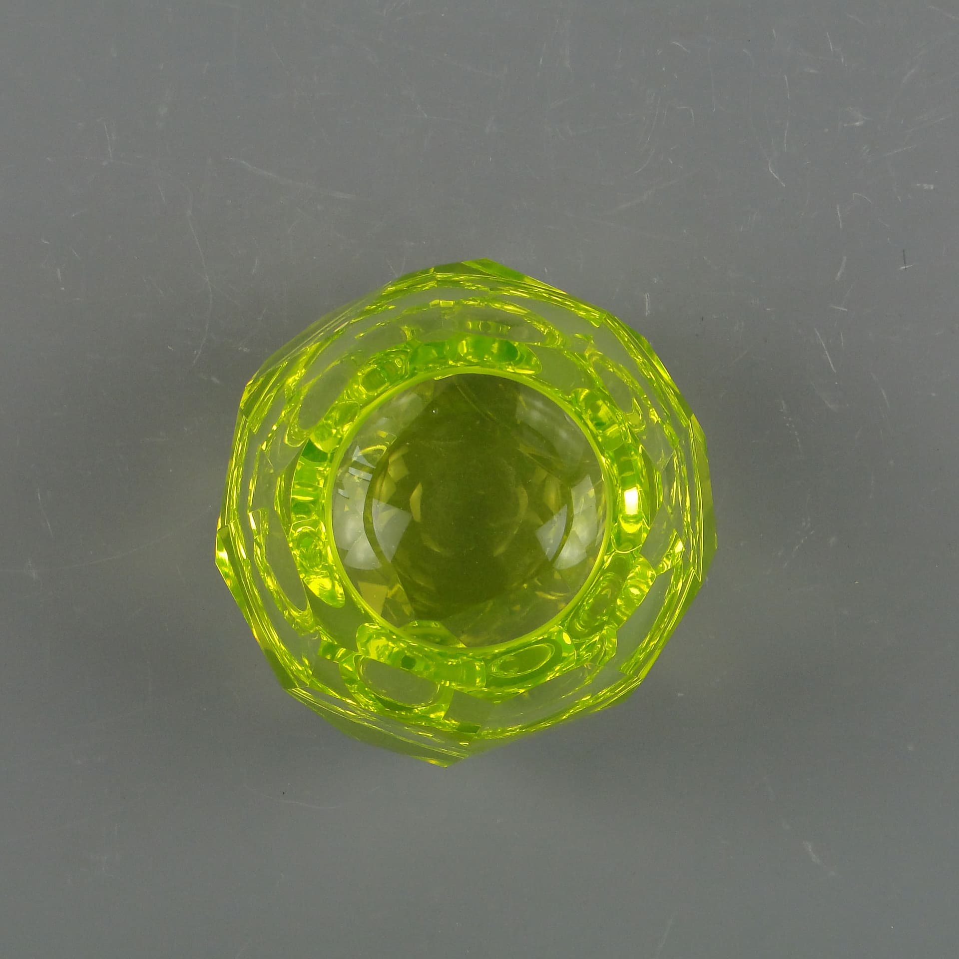 Vase, yellow glass, by L. Jaburek, Czech Republic, 21st c. - 3757