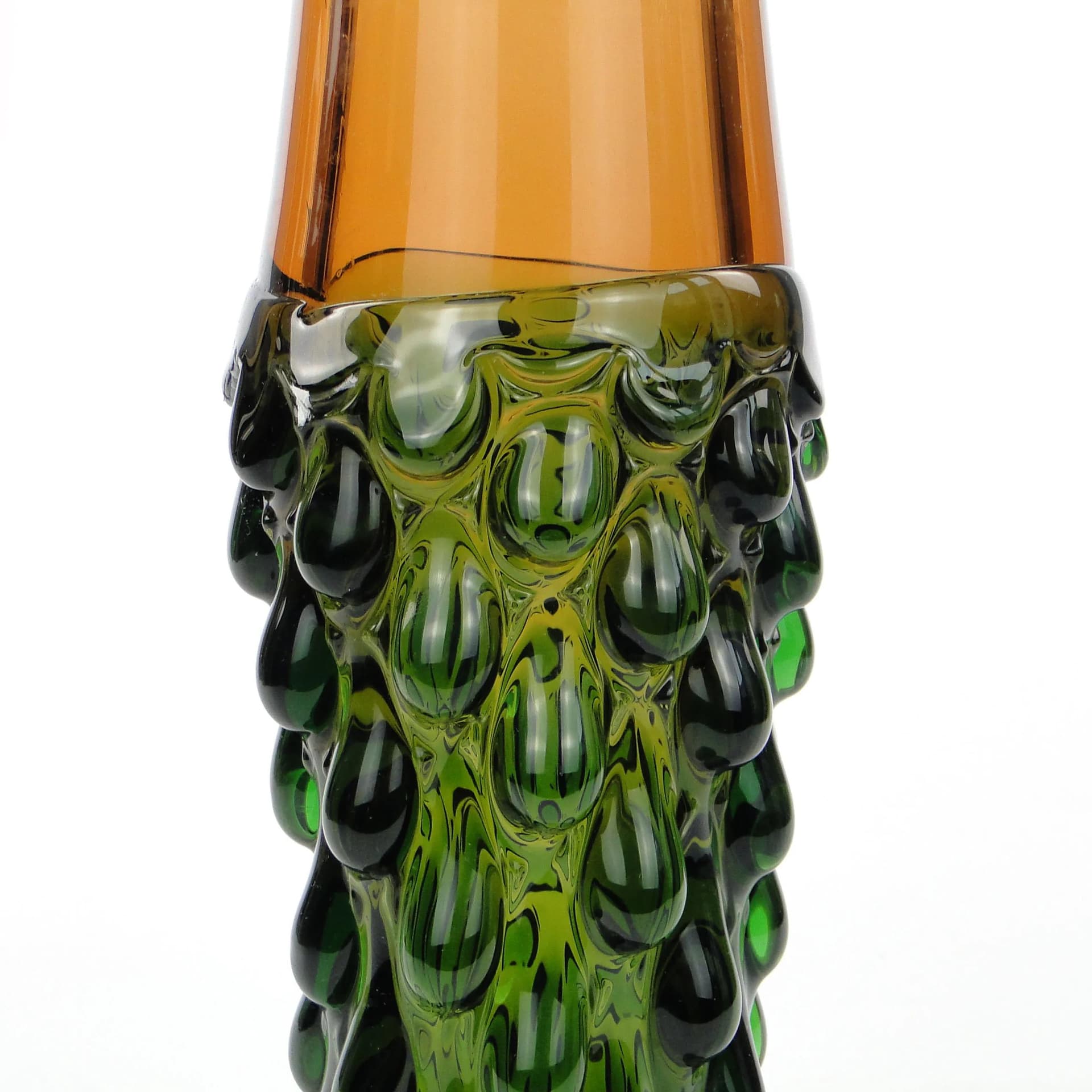 Wazon szyszka, szkło oliwkowe bursztynowe, proj. L. Paleček, Czechosłowacja, lata 60. - 31685