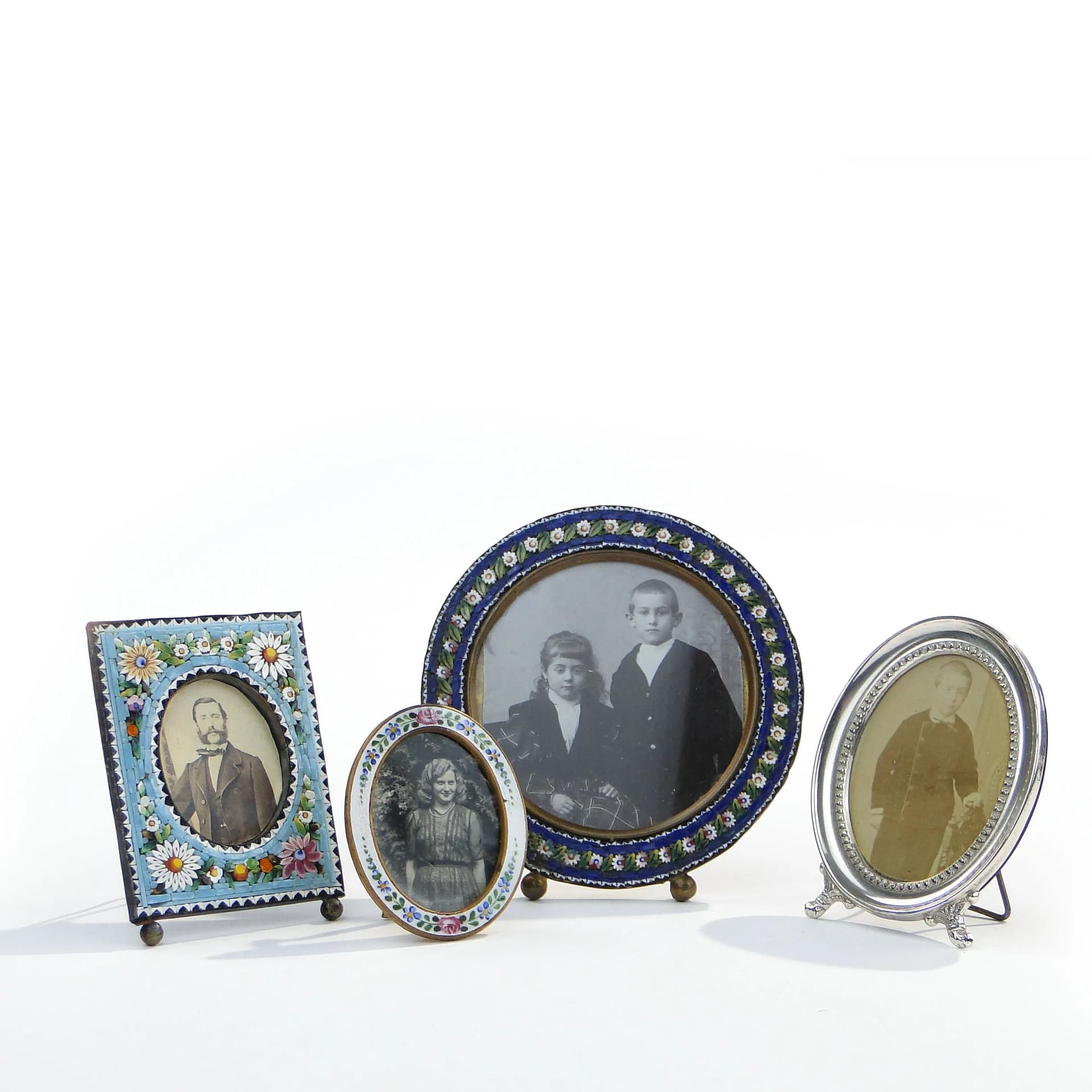 Photo frame rondo, millefiori, multicolor, gilt brass, Italy, early 20th c. - 31968