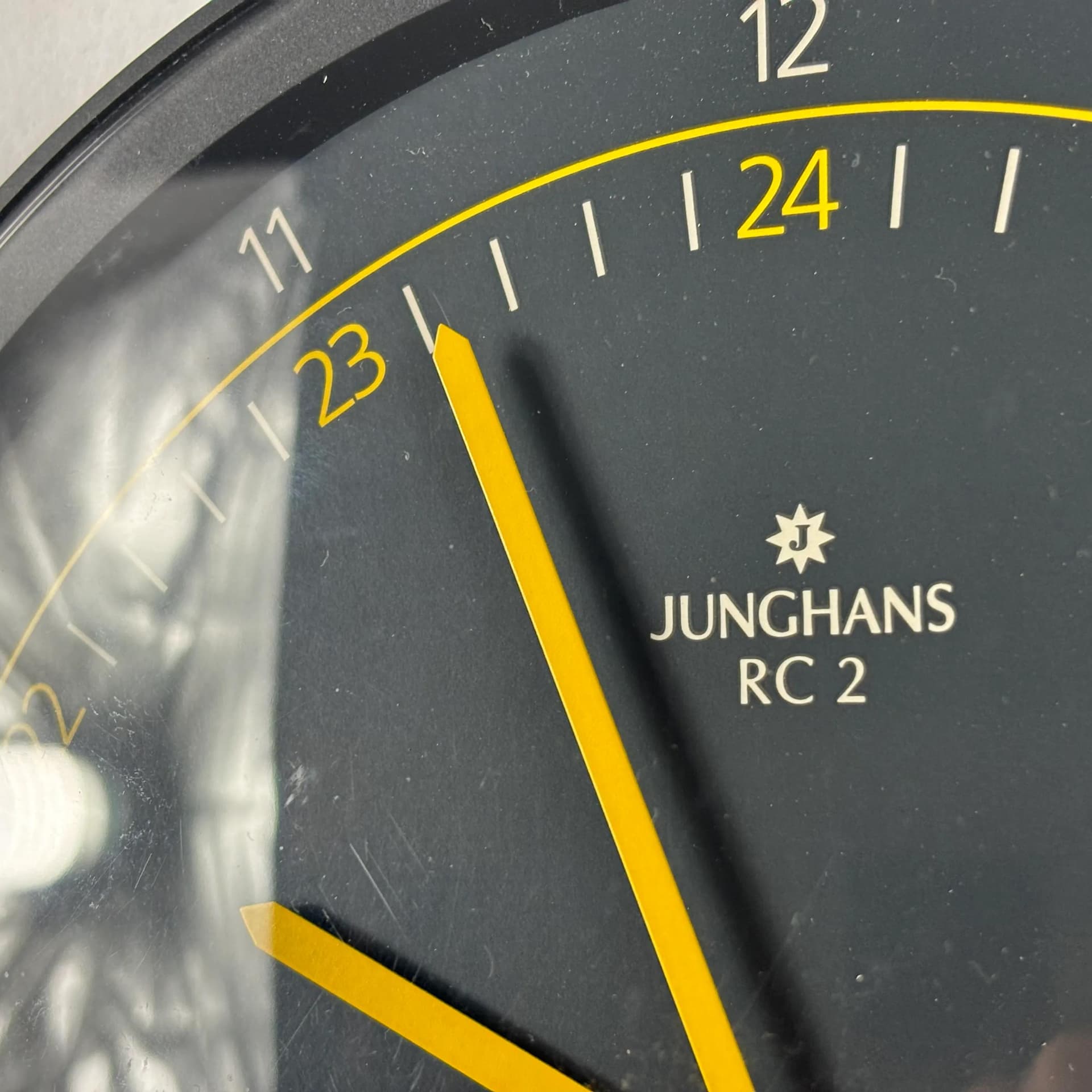 Zegar ścienny RC2, czarny, plastik, Junghans, Niemcy, lata 80. - 31880