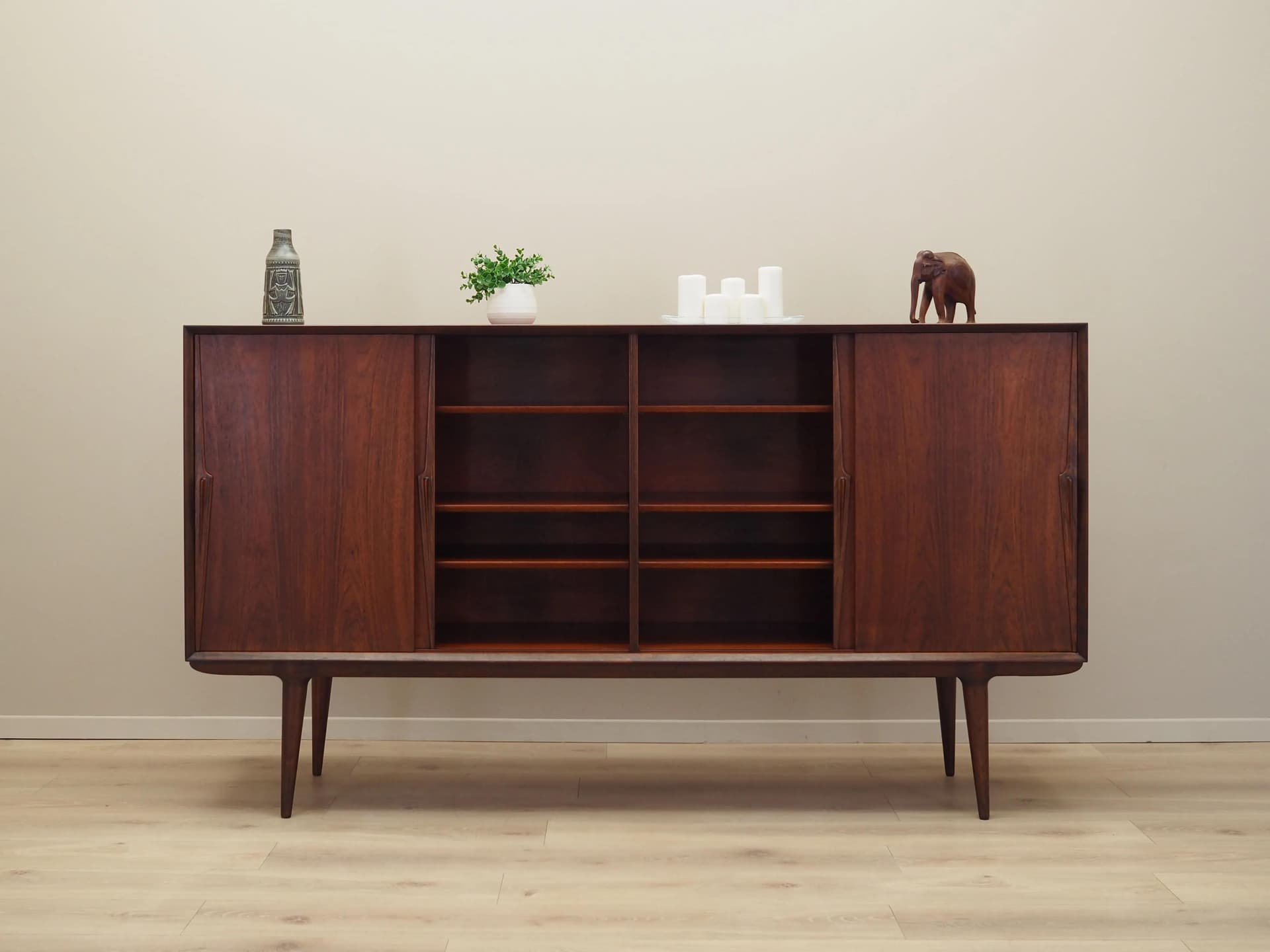 Highboard model 19, palisander brązowy ciemny, Omann Jun, Dania, lata 70. - 32250